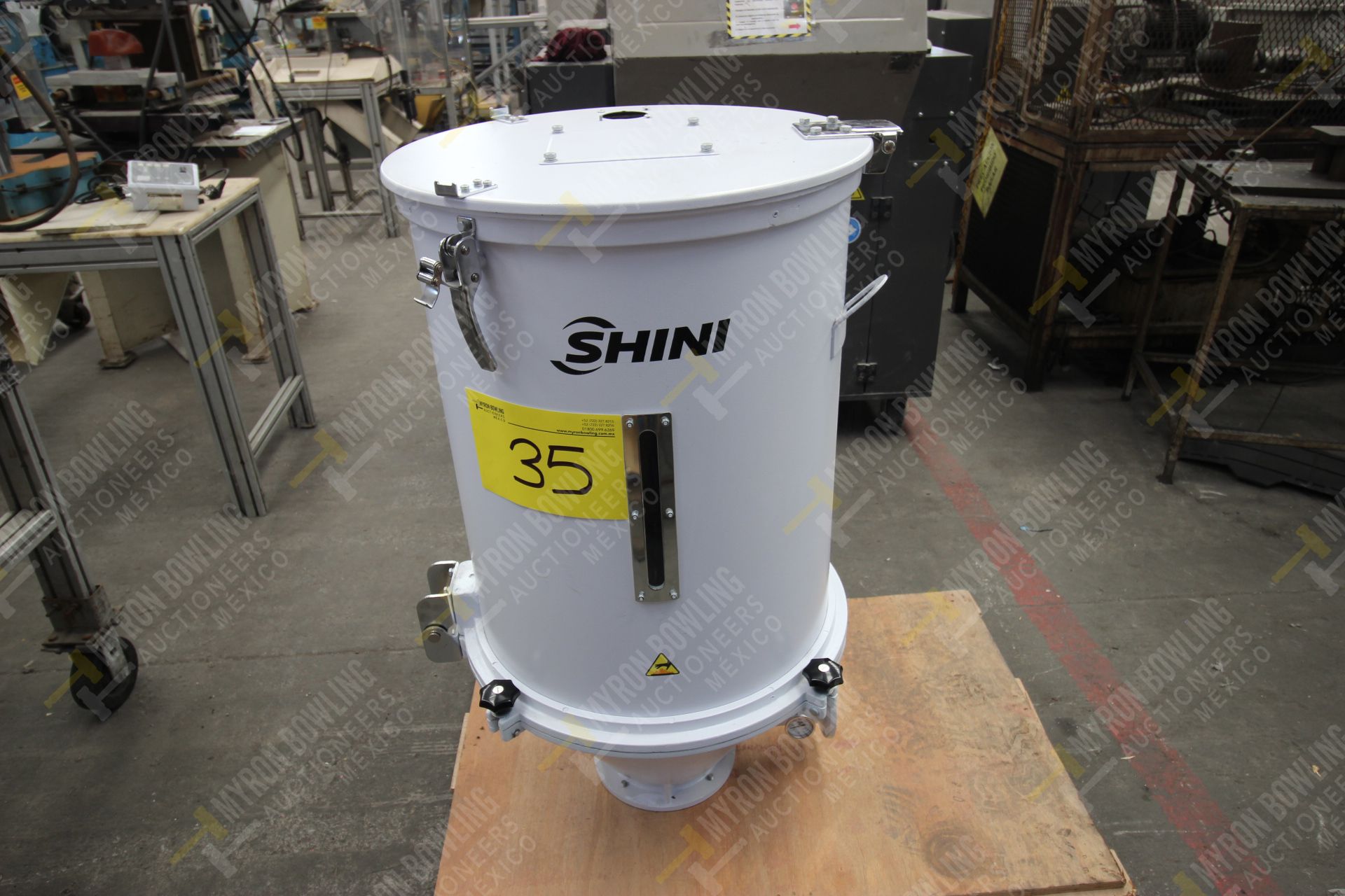 Shini Plastics Technologies 100kg hopper dryer mod. SHD-100SL-CE, with no control cabinet and blower