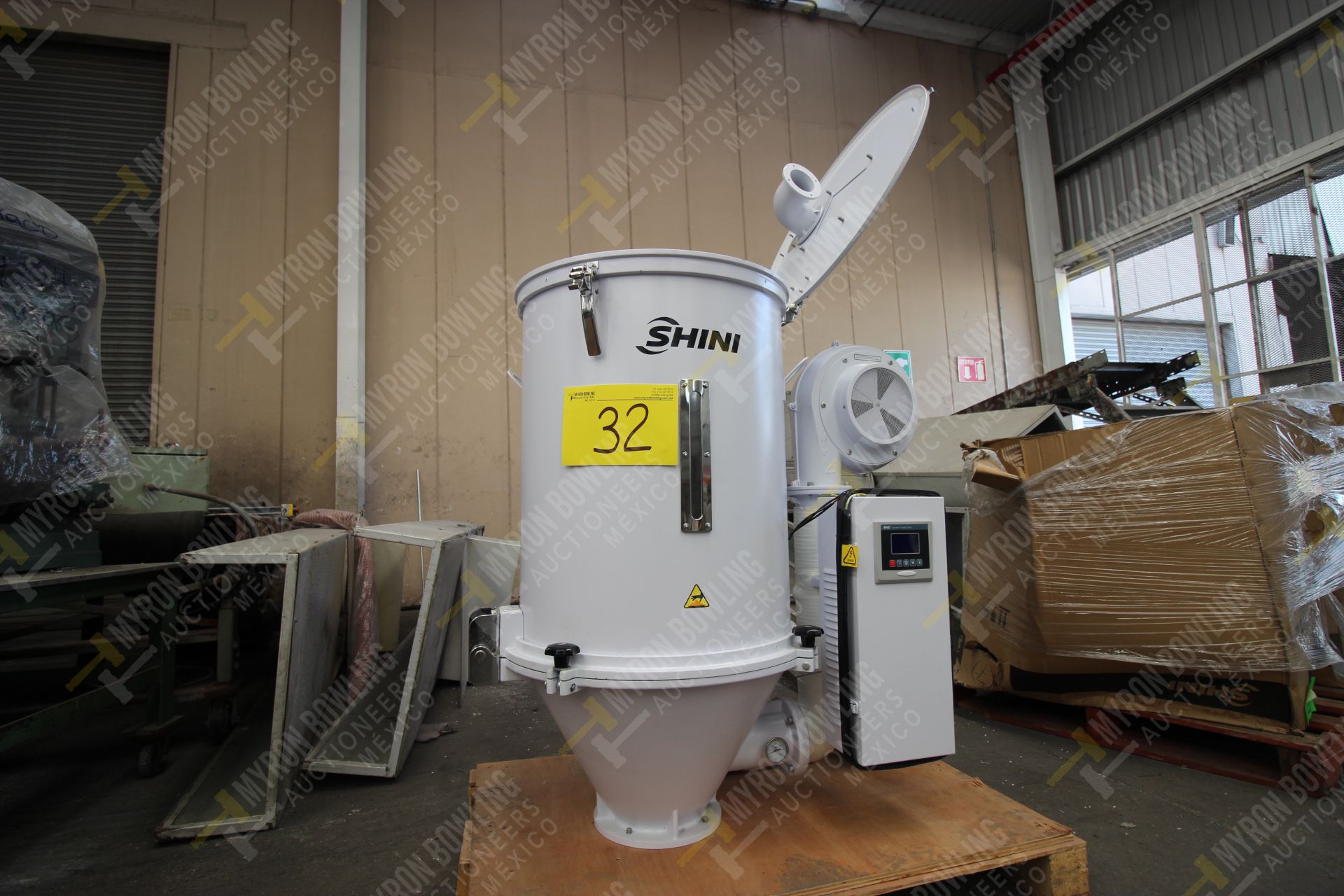 Shini Plastics Technologies 100kg. hopper dryer mod. SHD-100SL-CE, serial number 2HD16100388 - Image 17 of 17