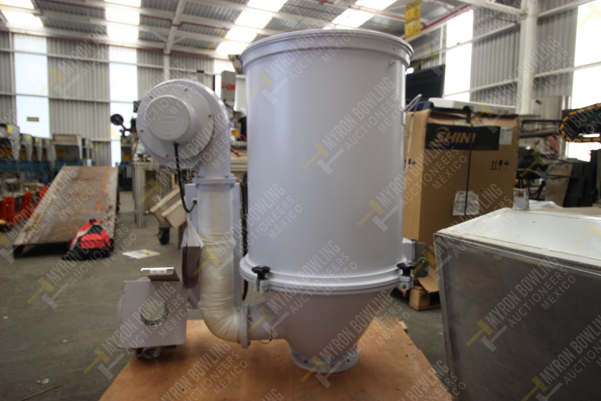 Shini Plastics Technologies 100kg. hopper dryer mod. SHD-100SL-CE, serial number 2HD16100392 - Image 8 of 11