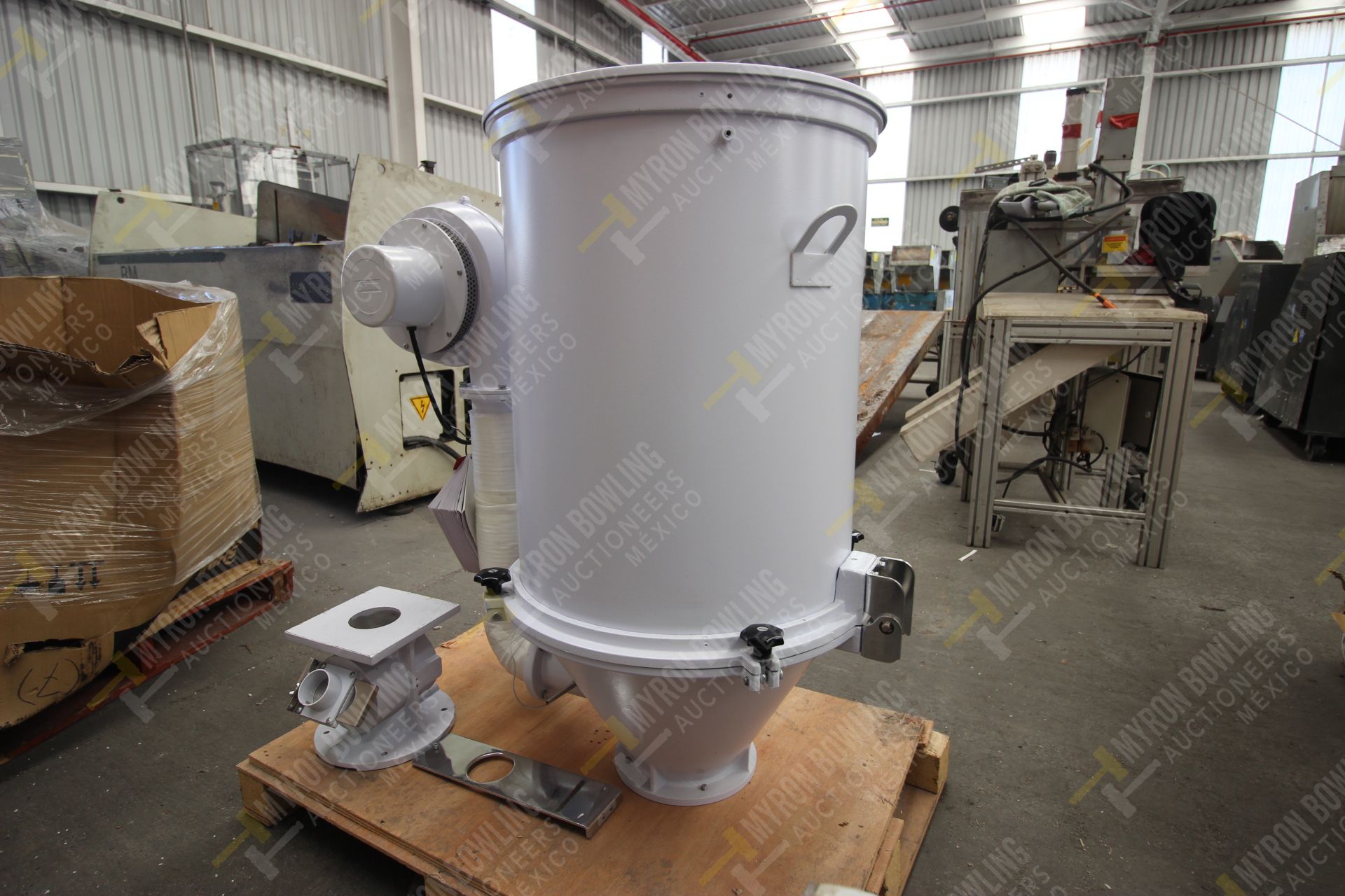 Shini Plastics Technologies 100kg. hopper dryer mod. SHD-100SL-CE, serial number 2HD16100383 - Image 8 of 15