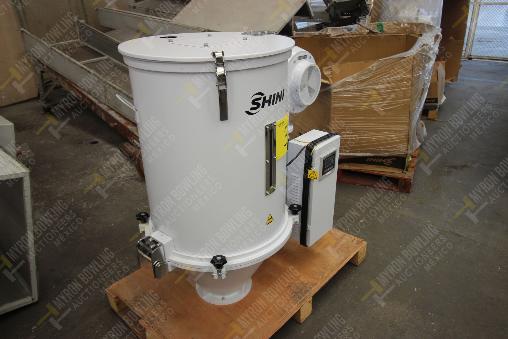 Shini Plastics Technologies 100kg. hopper dryer mod. SHD-100SL-CE, serial number 2HD16100392 - Image 4 of 15