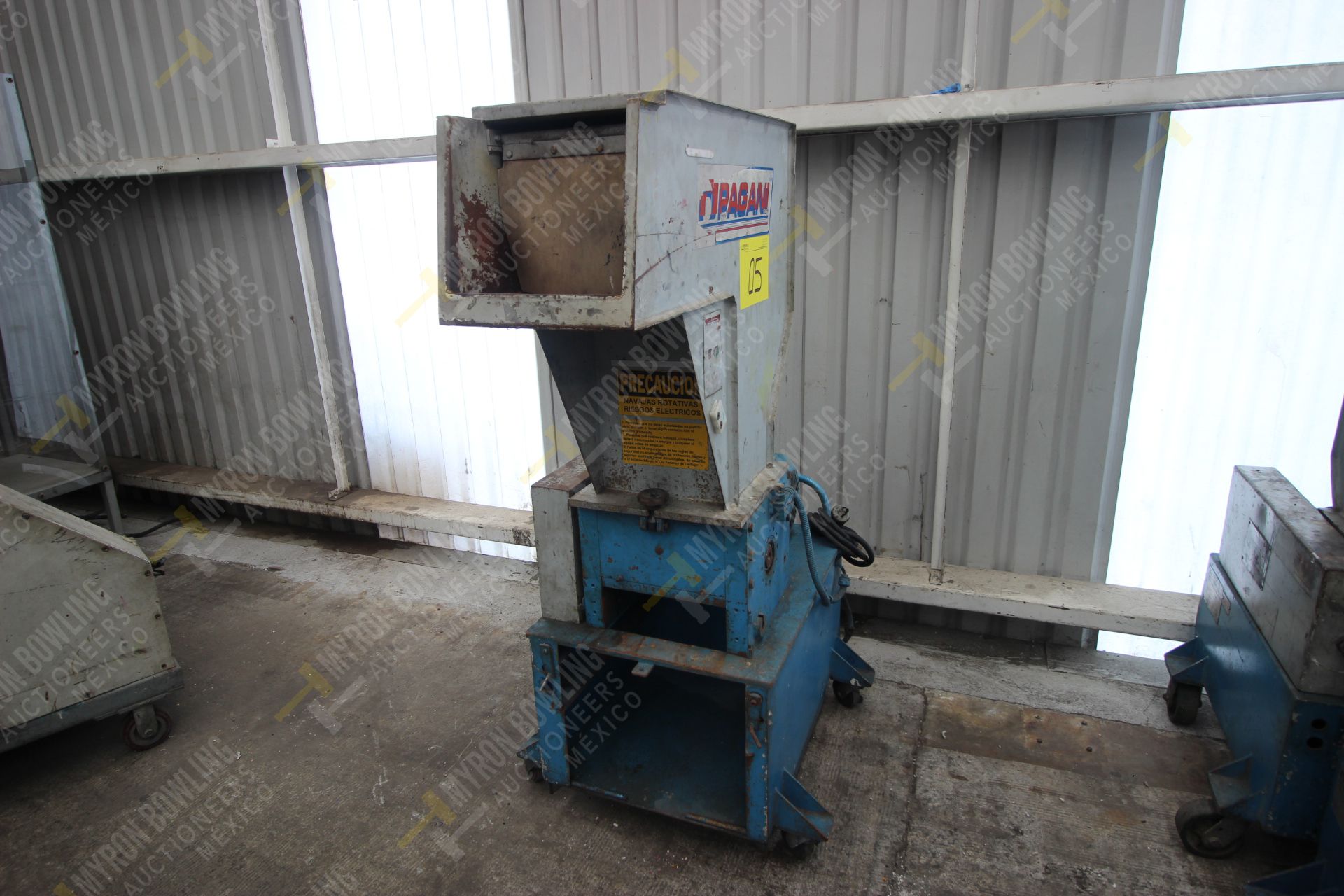 7.5 HP Pagani Dycomet plastic granulator, model 2030, serial number 2030.002150 - mfg. date Oct 2000 - Image 2 of 10