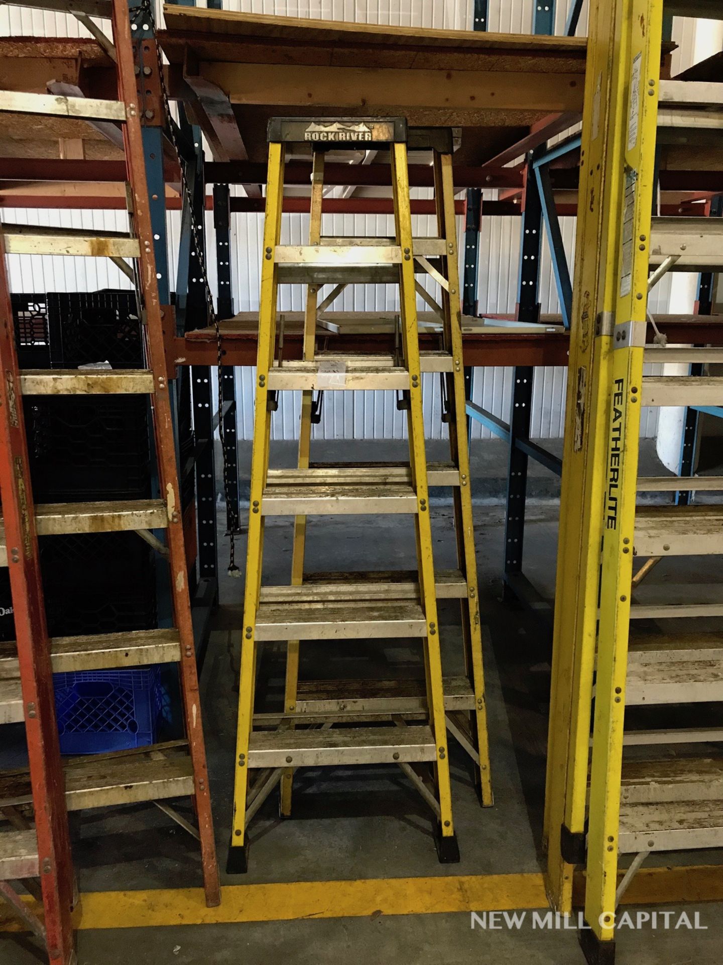 (2) Ladders, 6 ft | Rigging Fee: $50