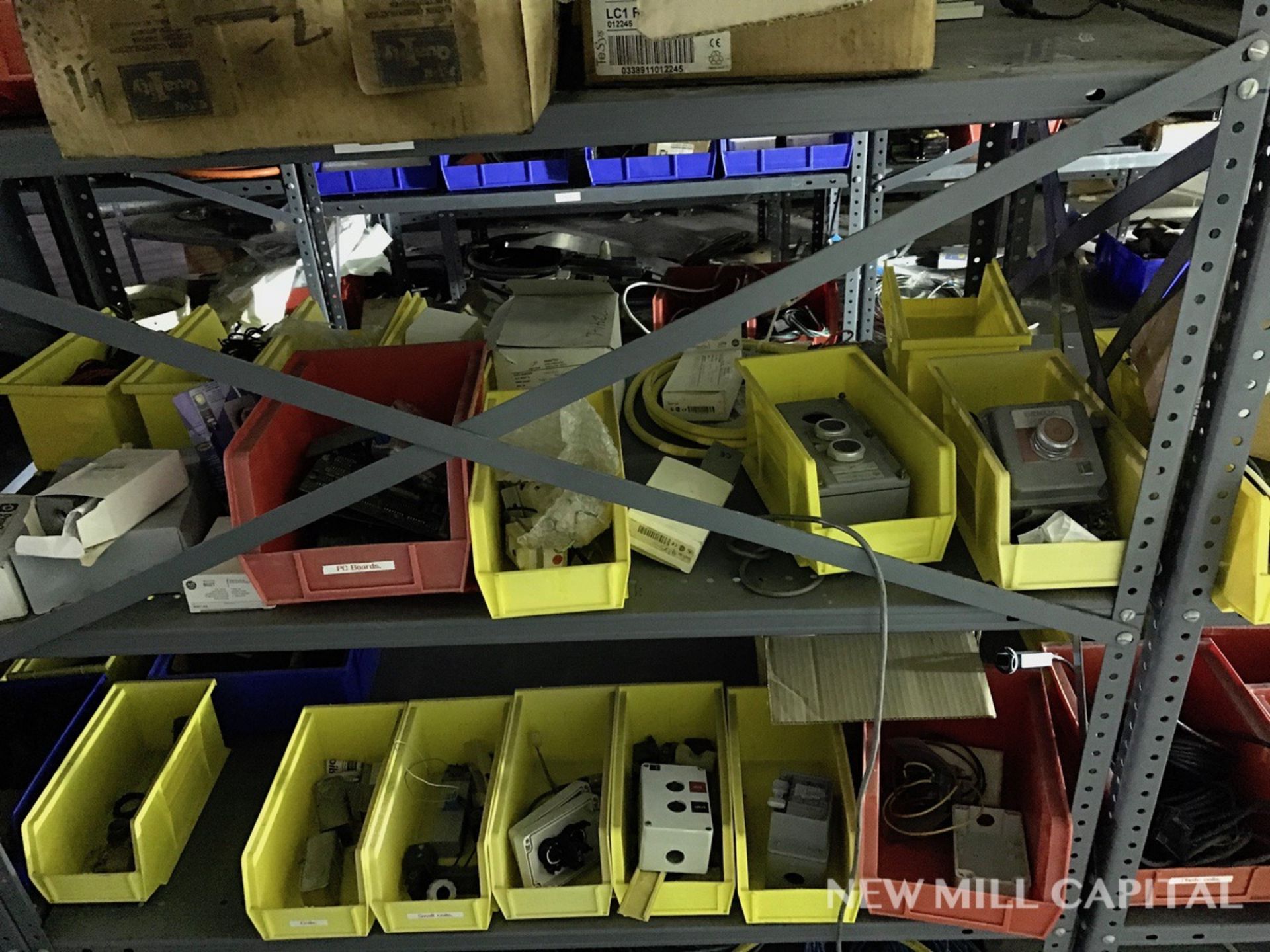 (4) Shelves - Allen Bradley Parts, Proximity Switches, Relays, Breakers, Misc E | Rigging Fee: $300 - Bild 14 aus 16