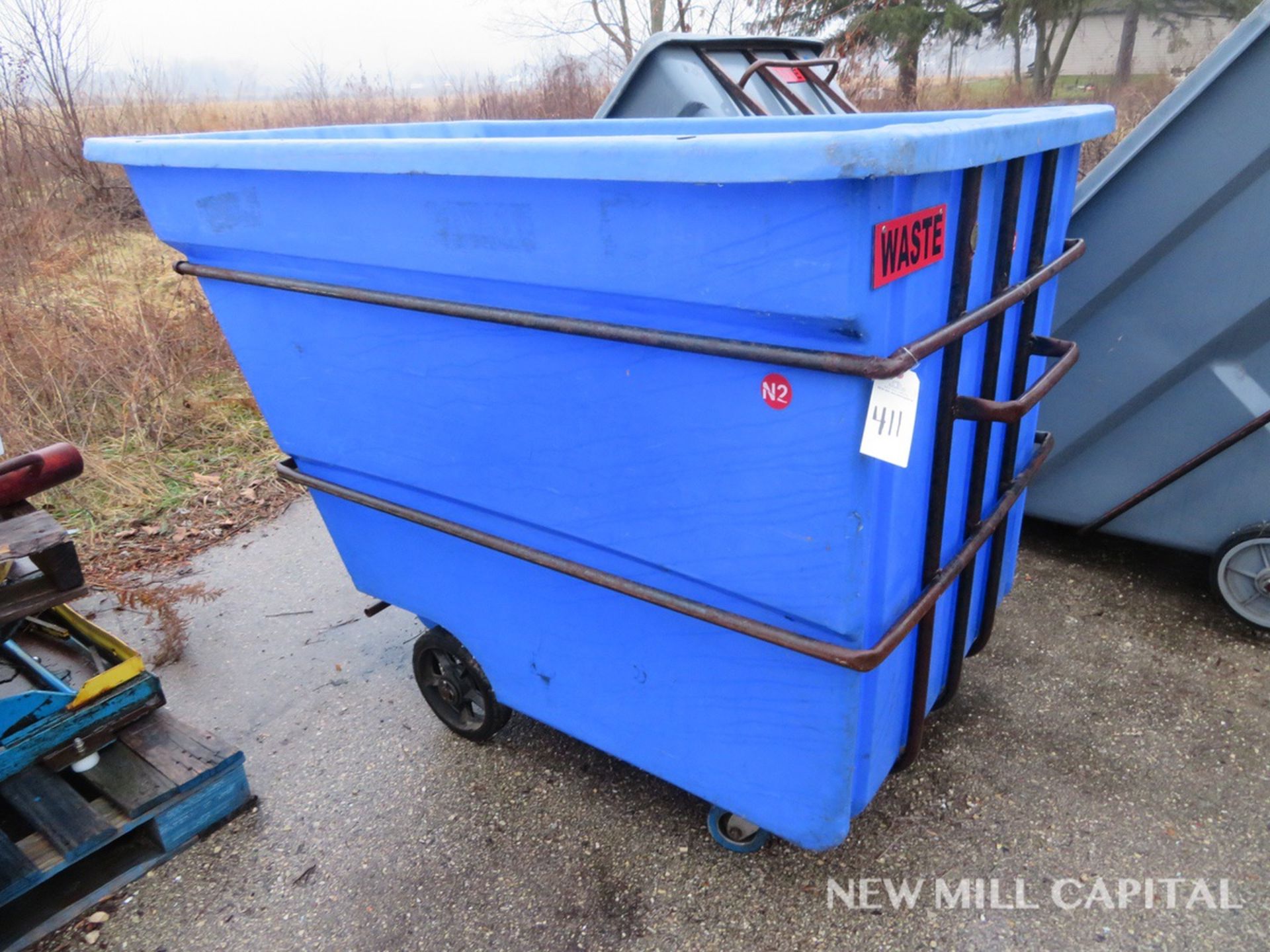 3-Yard Rubbermaid Dumpster | Rigging Fee: $25