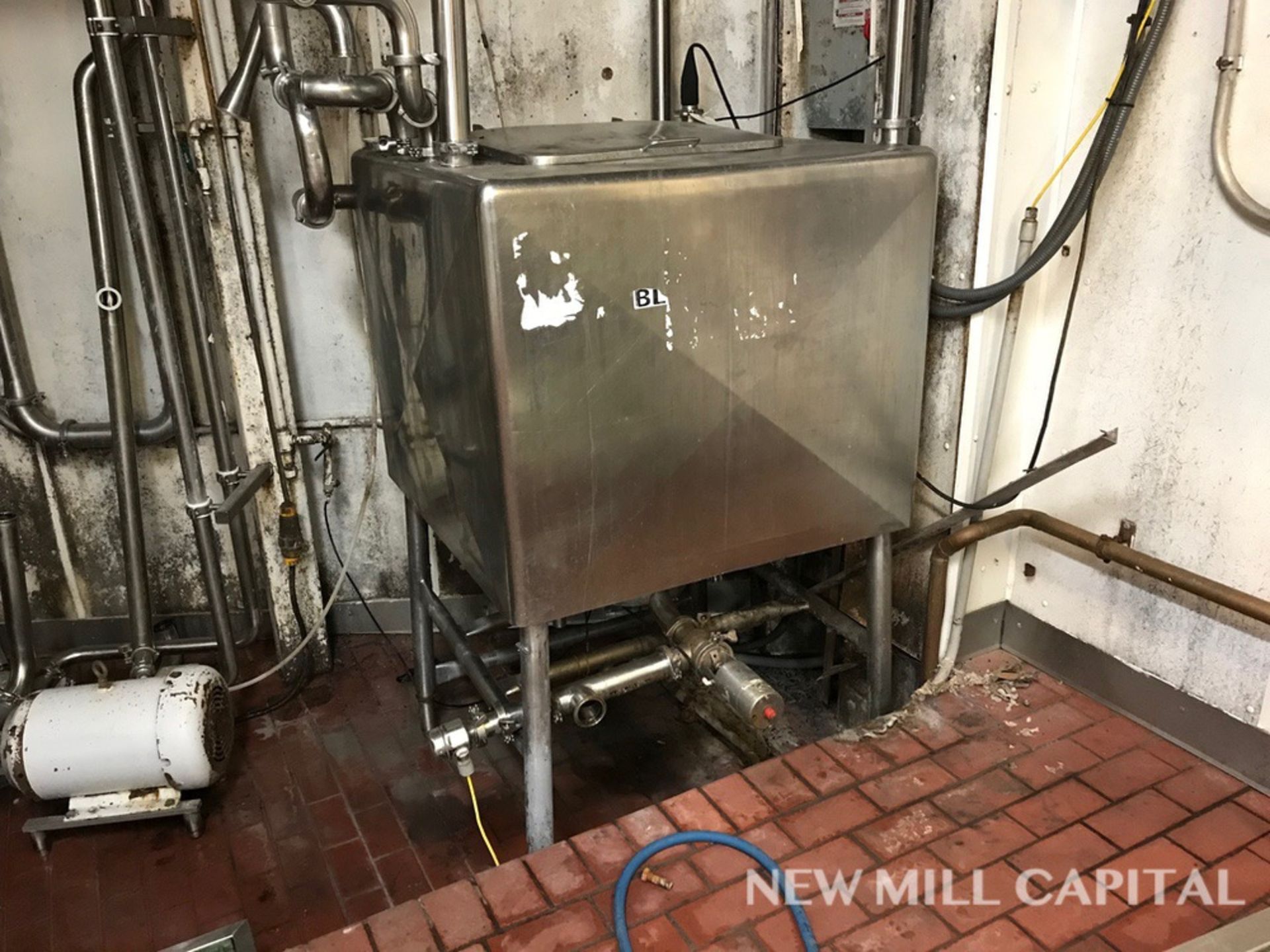 Liquifier, Approx 200 Gallon, Missing Motor | Rigging Fee: $150