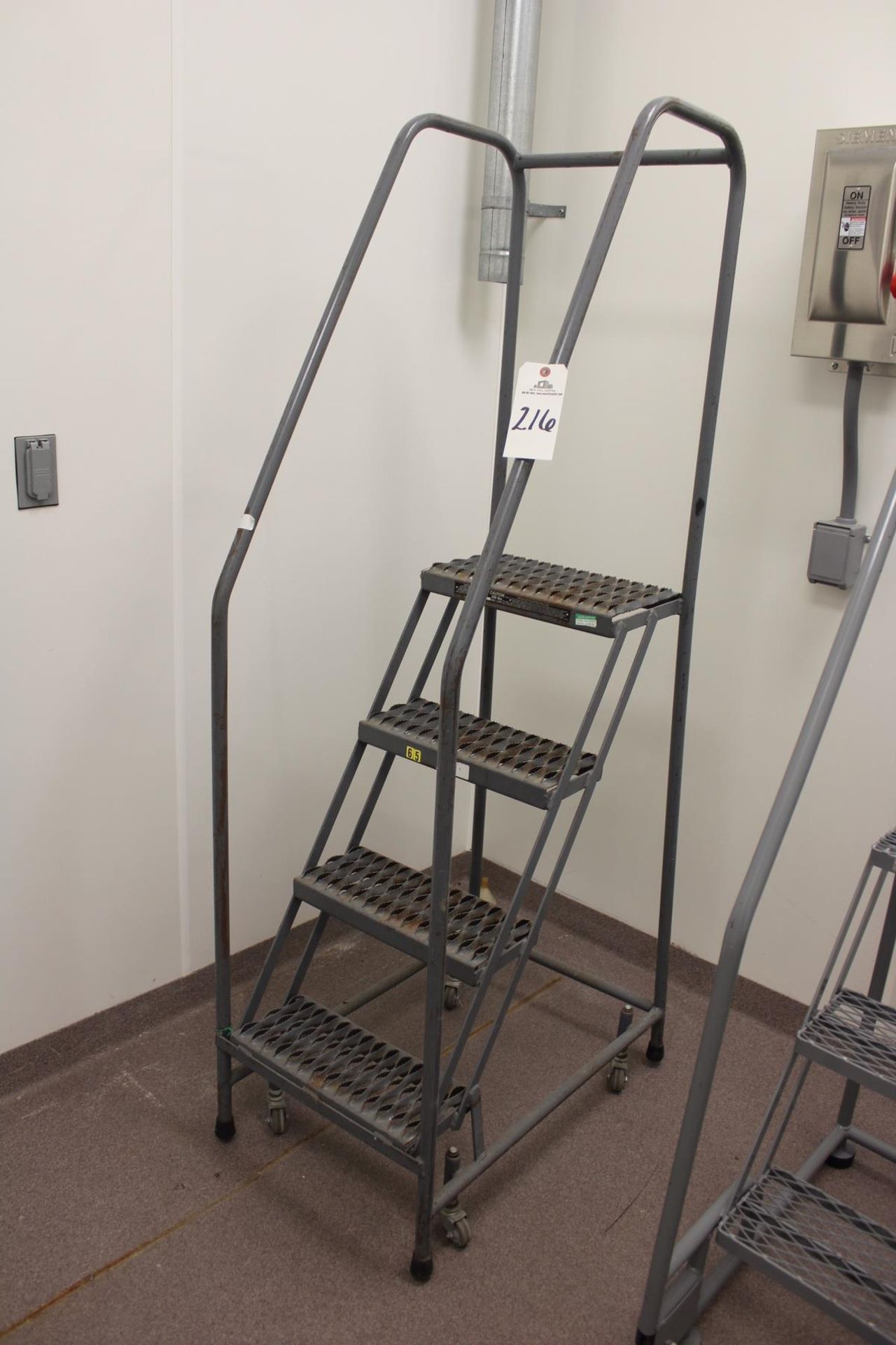 4' Warehouse Ladder | Rig Fee: $20 or HC