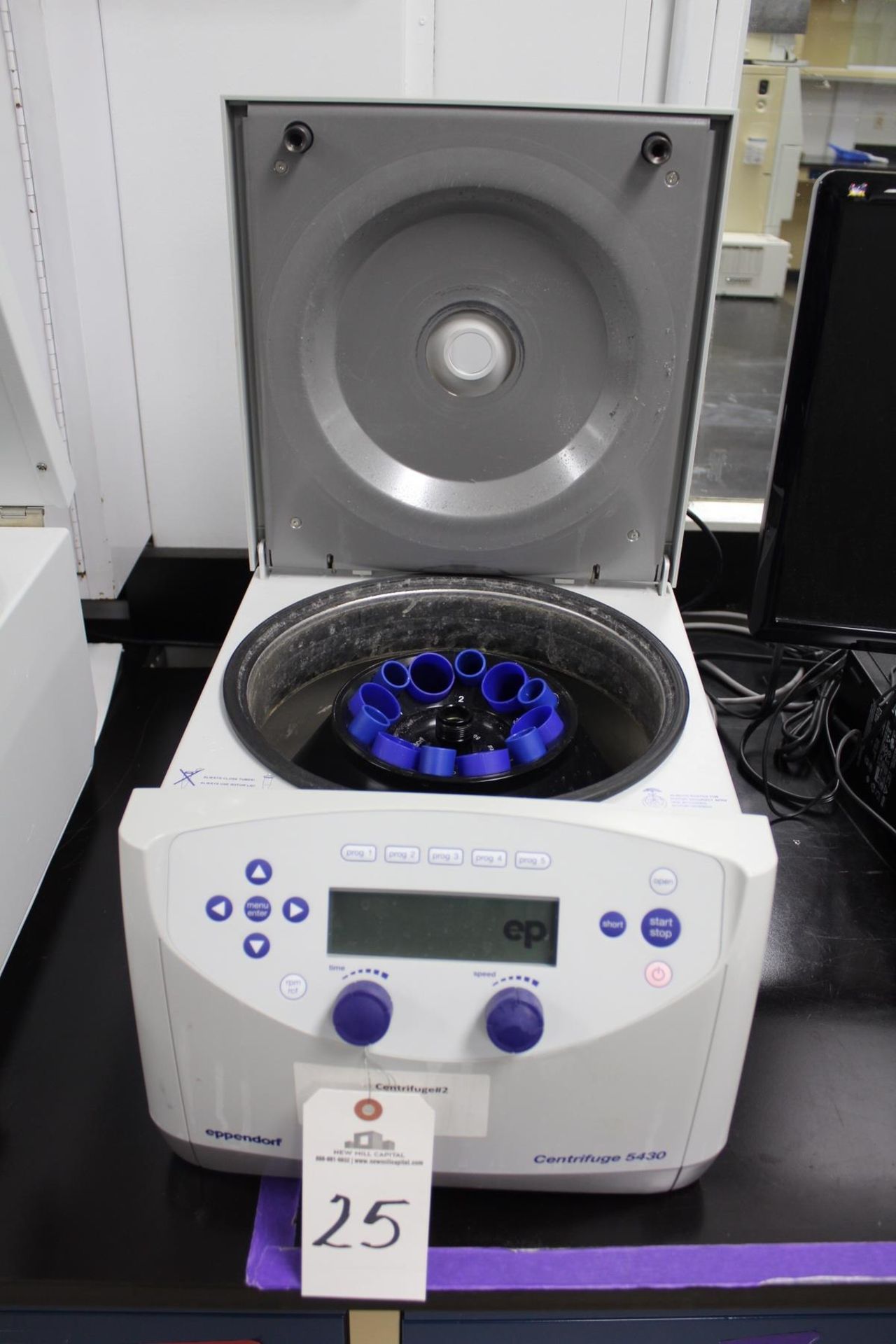 Eppendorf, Centrifuge, M# 5430, S/N 5427YL510263 | Rig Fee: $60 or HC