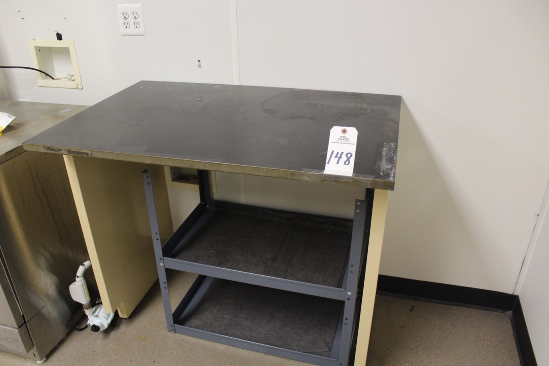 Laboratory Table | Rig Fee: $30 or HC