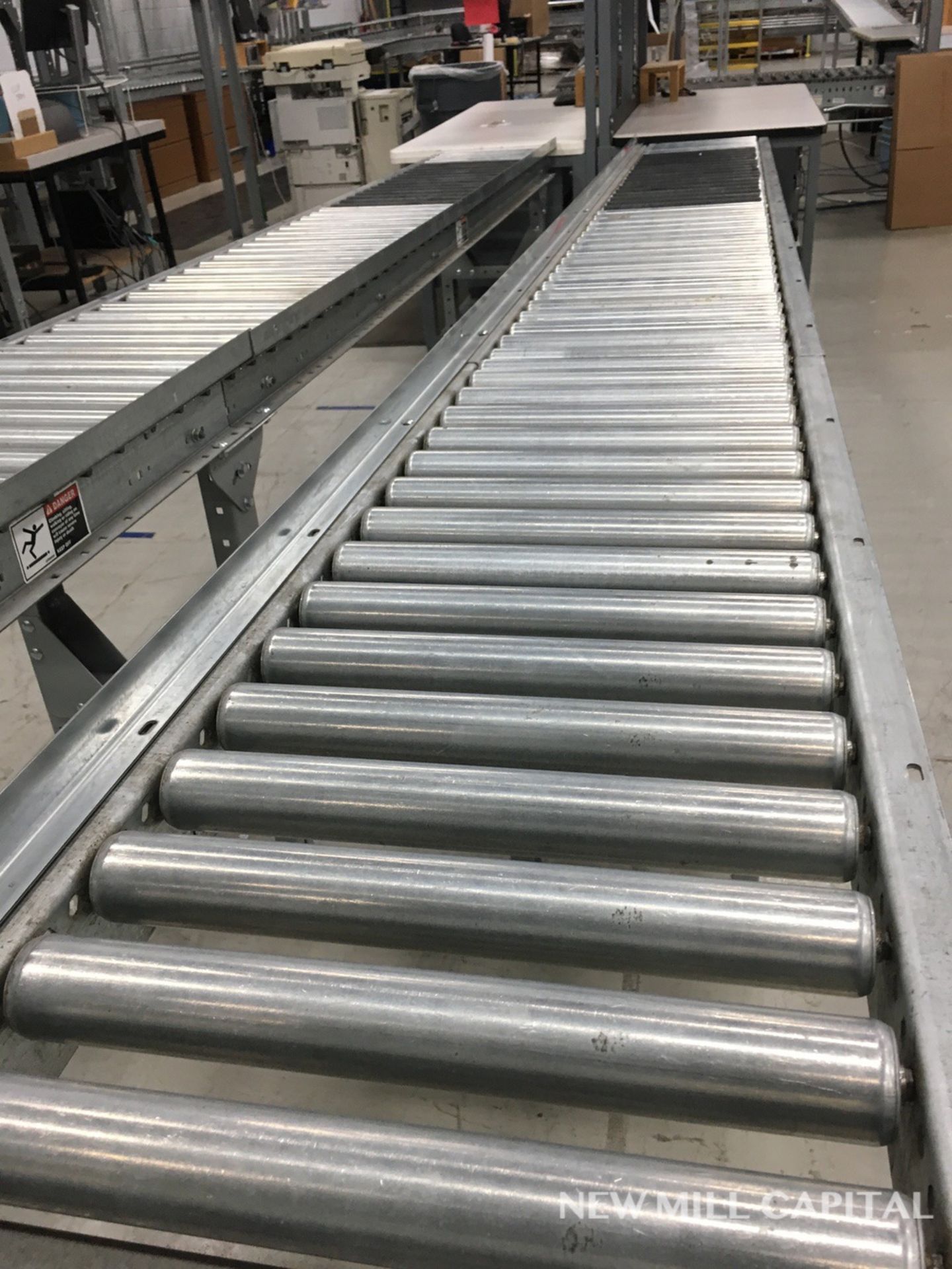 Spring Assisted Roller Conveyor &amp; Gate, Approx 18.5ft OA Length, 15in Wide R | Rig Fee: $150 - Image 4 of 4