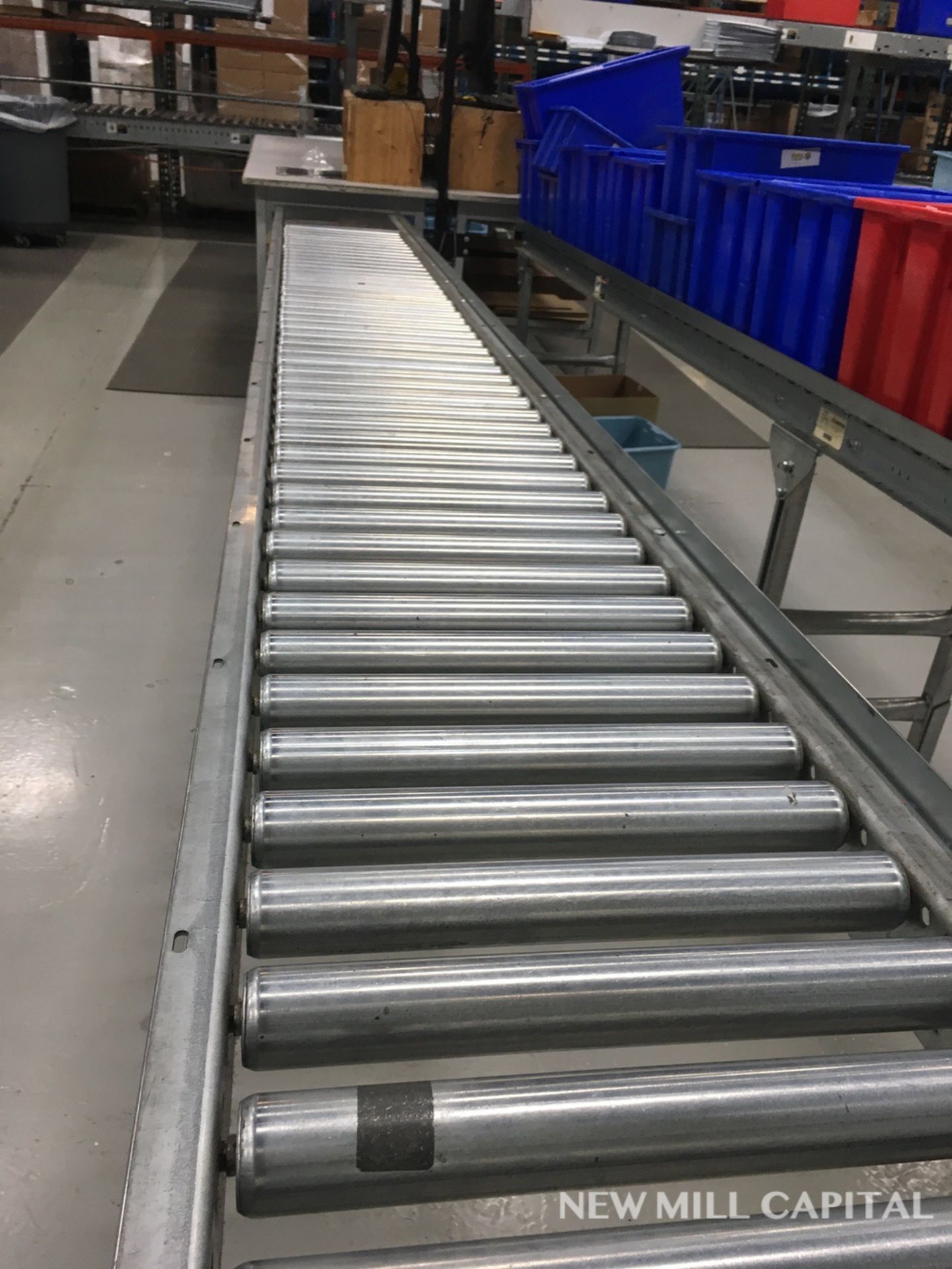 Spring Assisted Roller Conveyor &amp; Gate, Approx 20ft OA Length, 15in Wide Rol | Rig Fee: $150 - Image 4 of 4