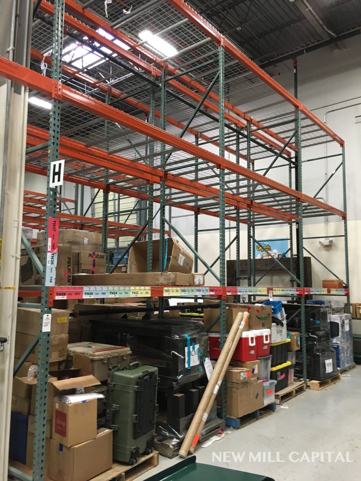 Interlake Teardrop Pallet Rack, (10) Uprights (3in x 1.625in Columns, 42i | Rig: See Lot Description