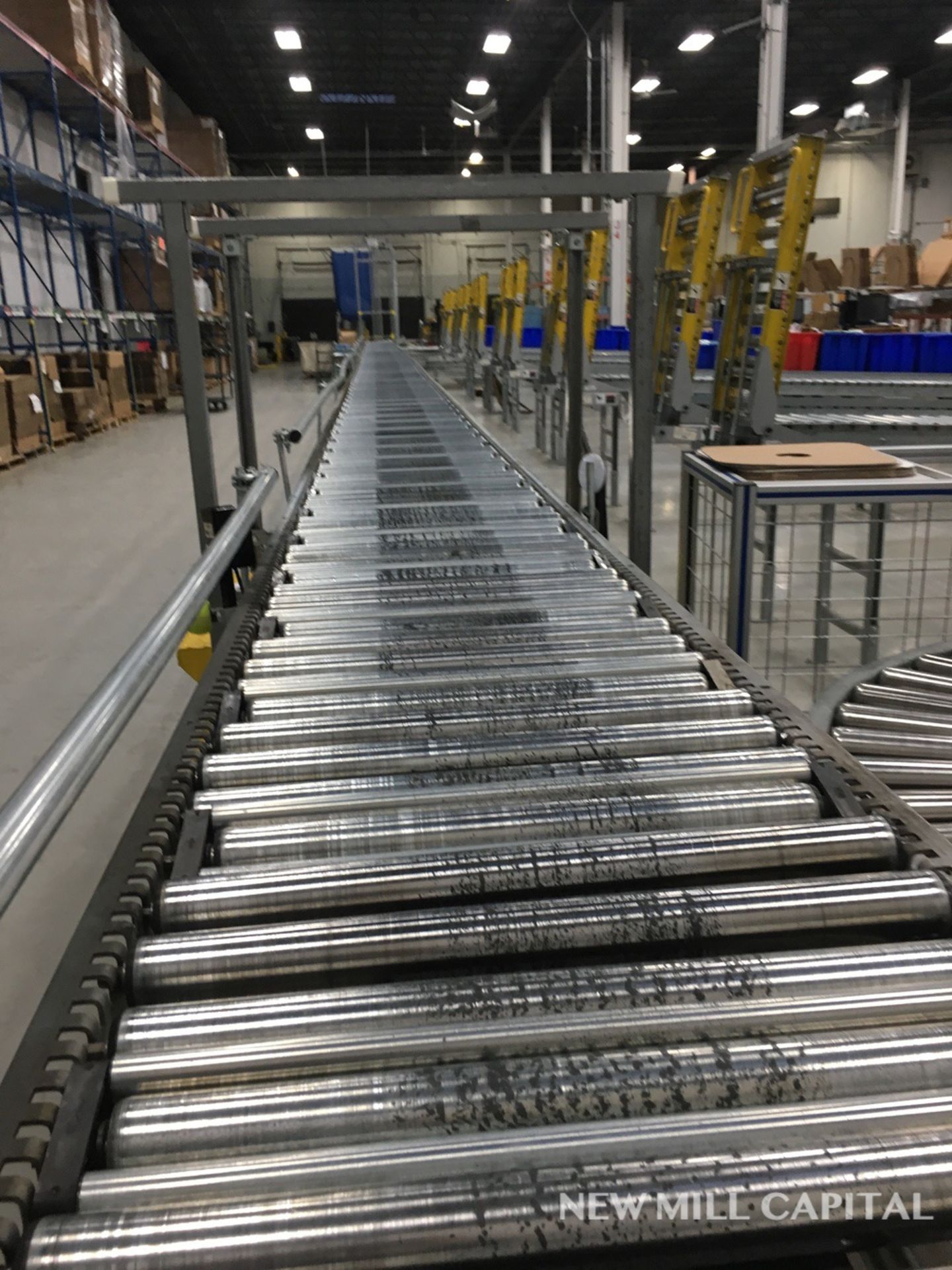 Automotion Power Roller Conveyor, Approx 75ft OA Length, Belt Driven Rollers, Ai | Rig Fee: $800 - Image 5 of 13