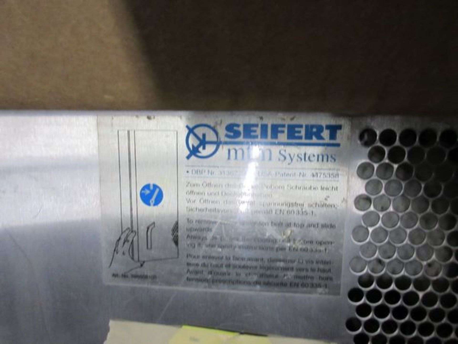 LOT (2) Seifert #3136226 Heating Elements | Rig Fee: $25 - Image 4 of 5