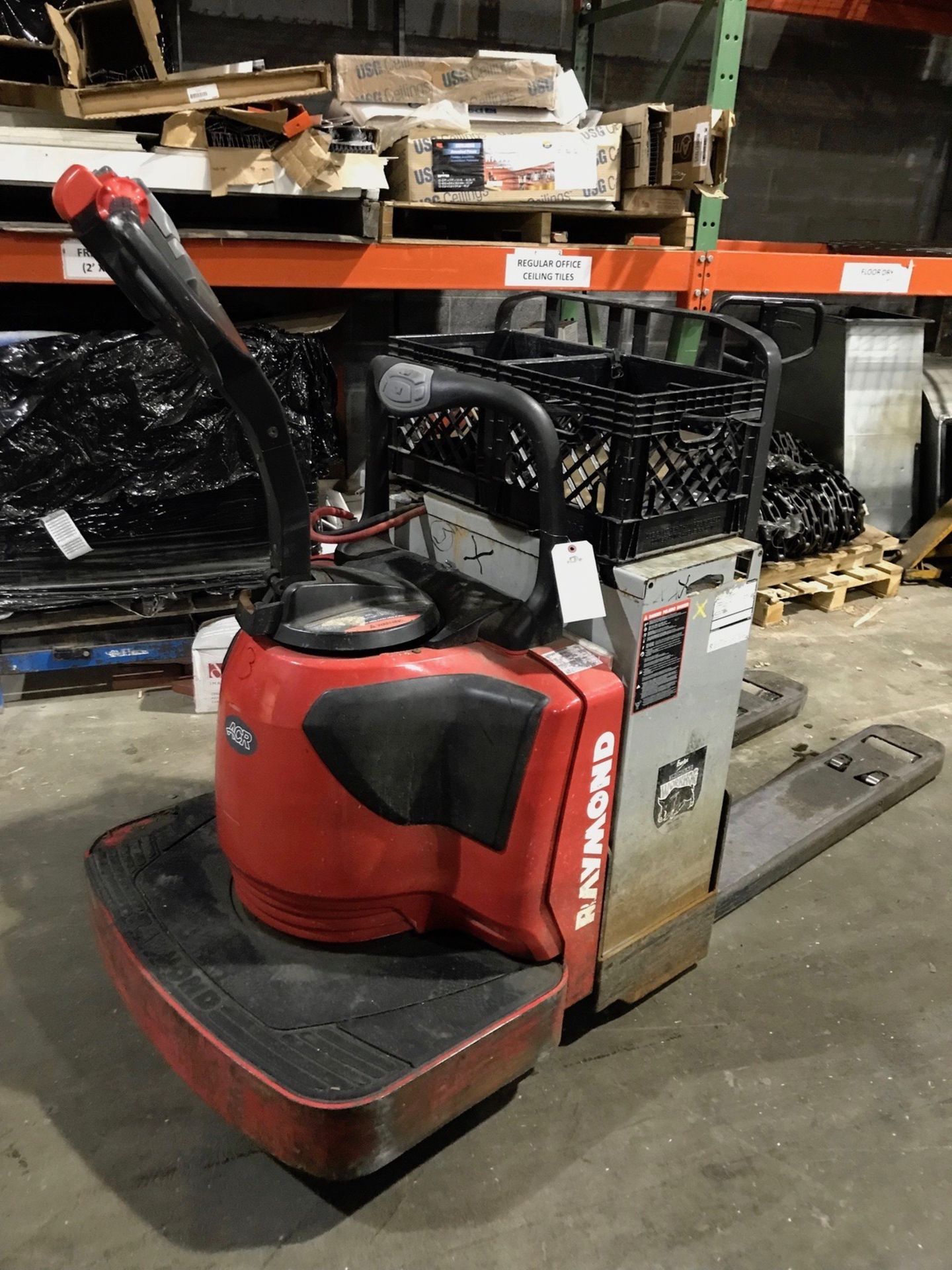 Raymond Model 8420 6,000 Pound Electric Pallet Jack | Rig Fee: $50