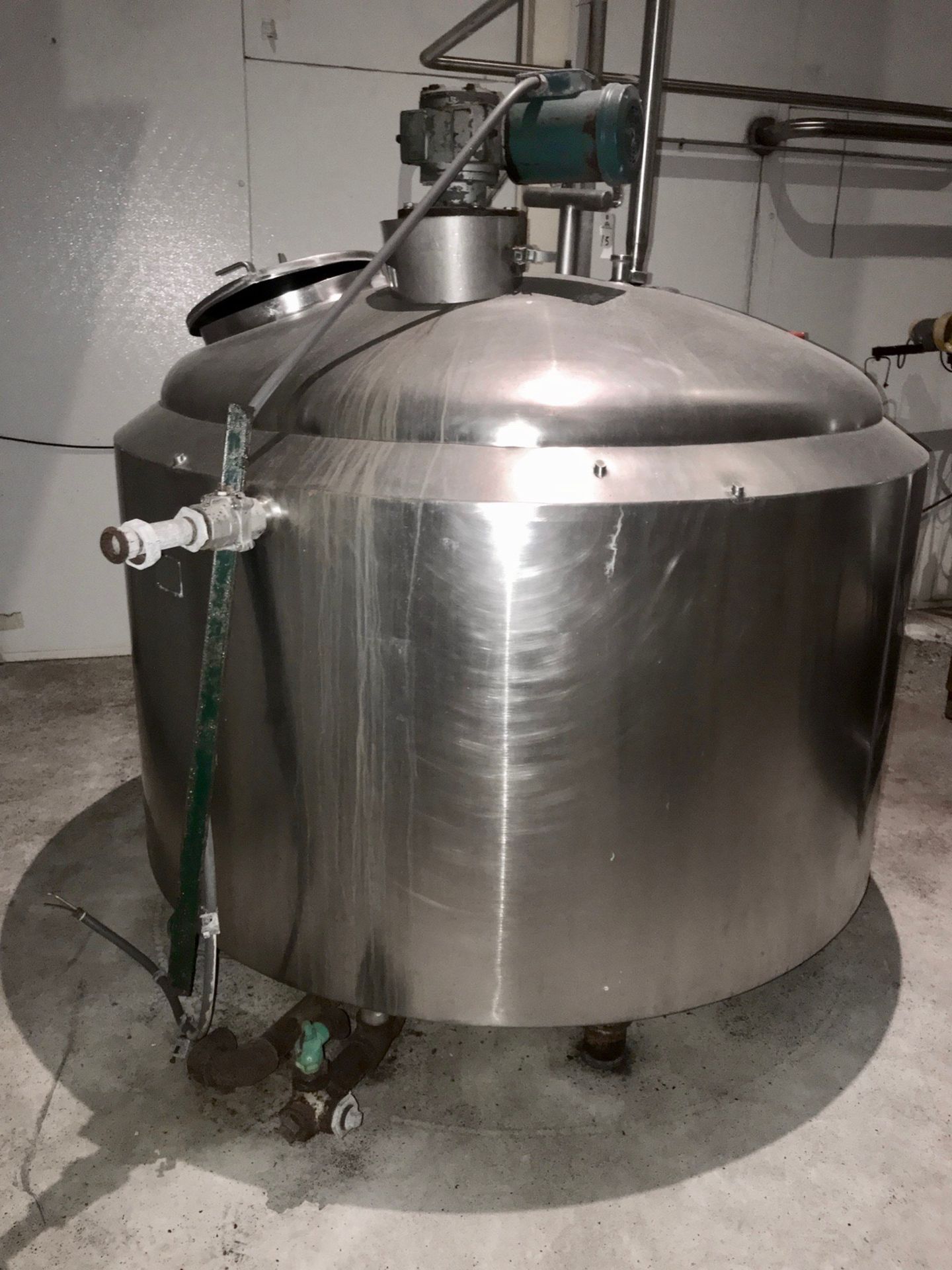 400 Gallon Approx Stainless Steel Jacketed Mix Tank, Offset Prop and CIP | Rig Fee: $750 - Image 2 of 4