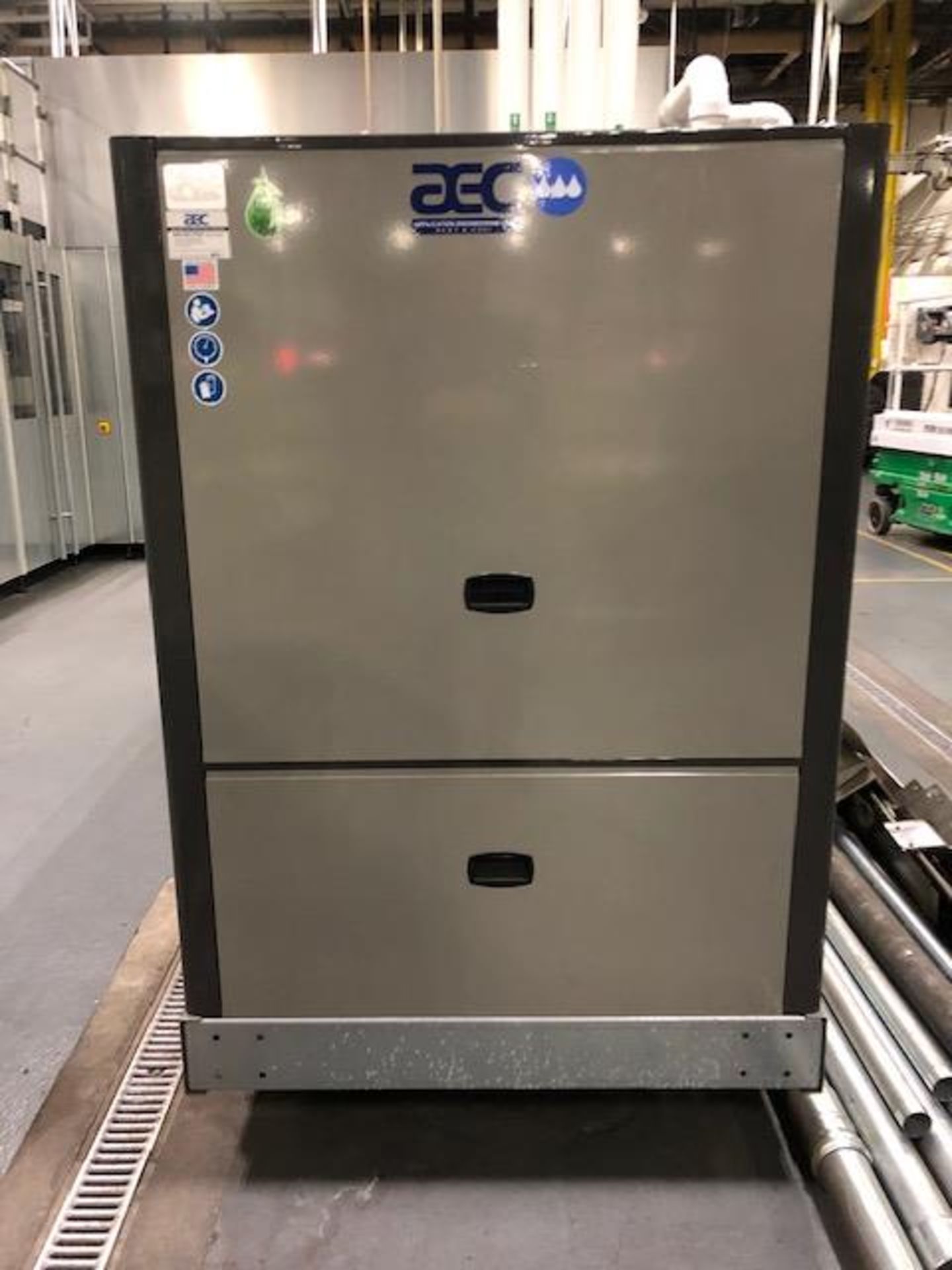 AEC Model GPWC-140 Freon Chiller, S/N: 44L2532 | Rig Fee: $450 - Image 2 of 4