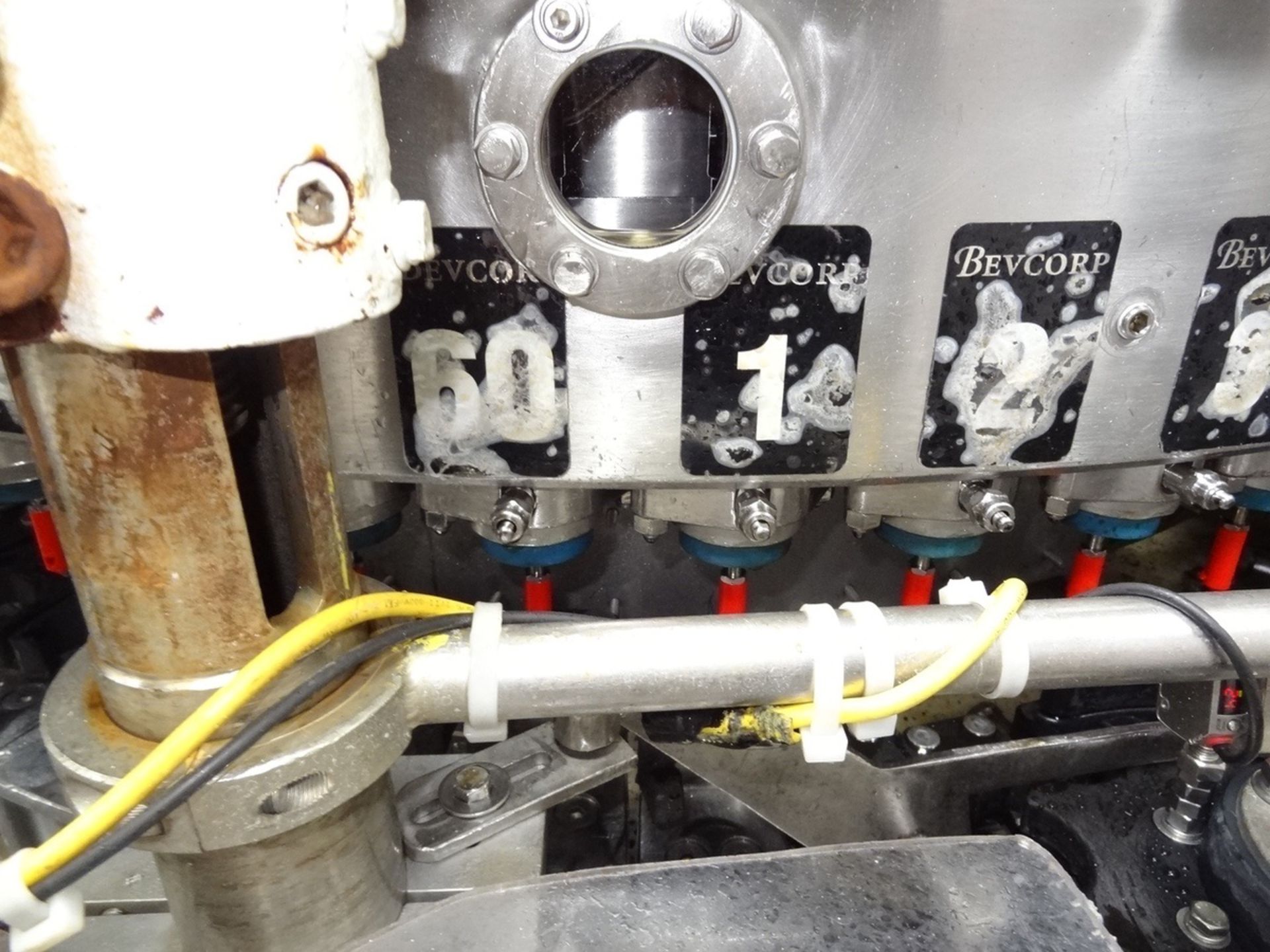 Crown 60/15 60 Valve Carbonated Filler with 15 Head Crowner | Rig Fee: $4500 - Image 5 of 11