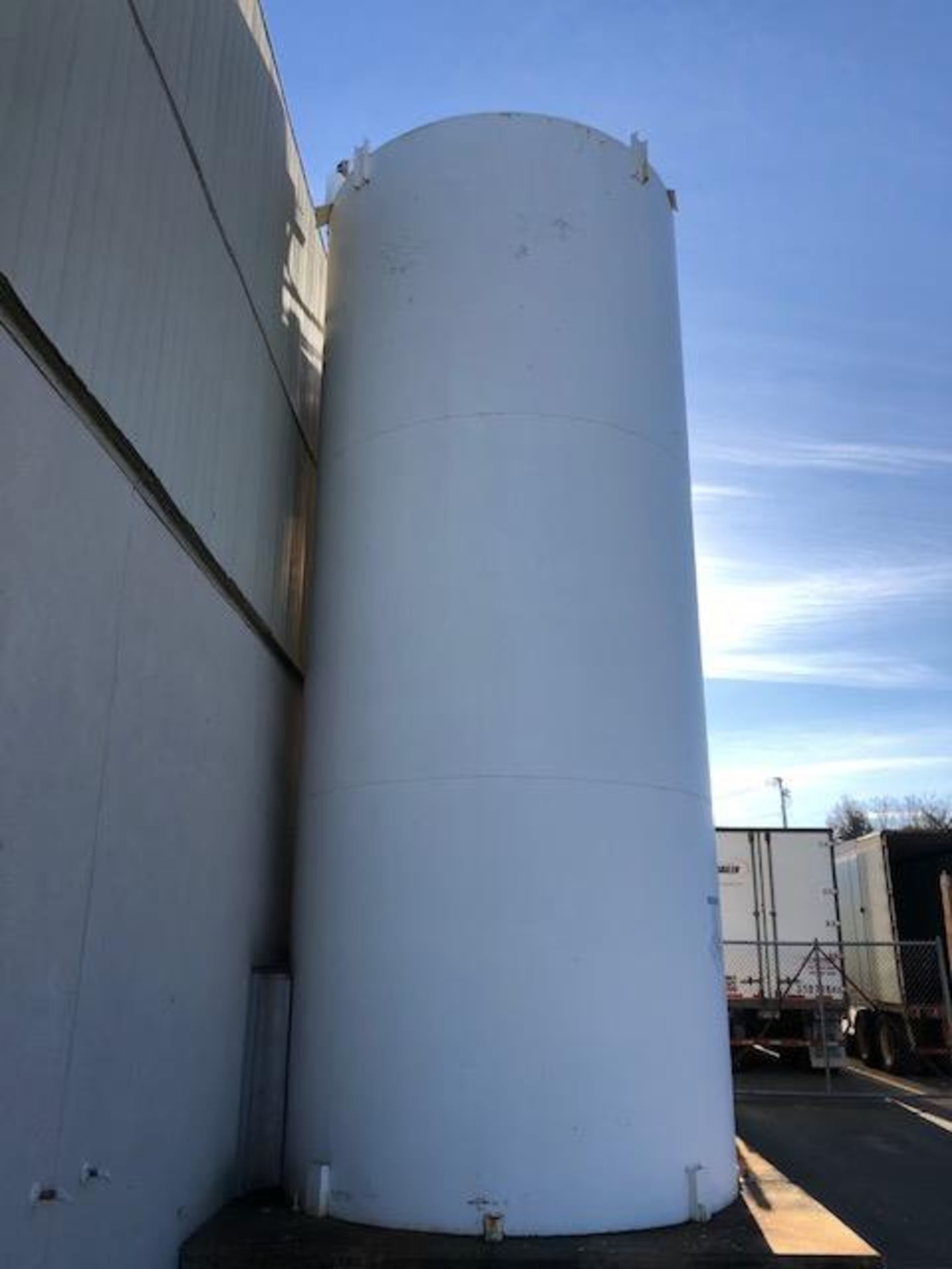 Cherry Burrell 20,000 Gallon Jacketed Silo, S/N: 200 87 663 | Rig Fee: $5000 - Image 2 of 9