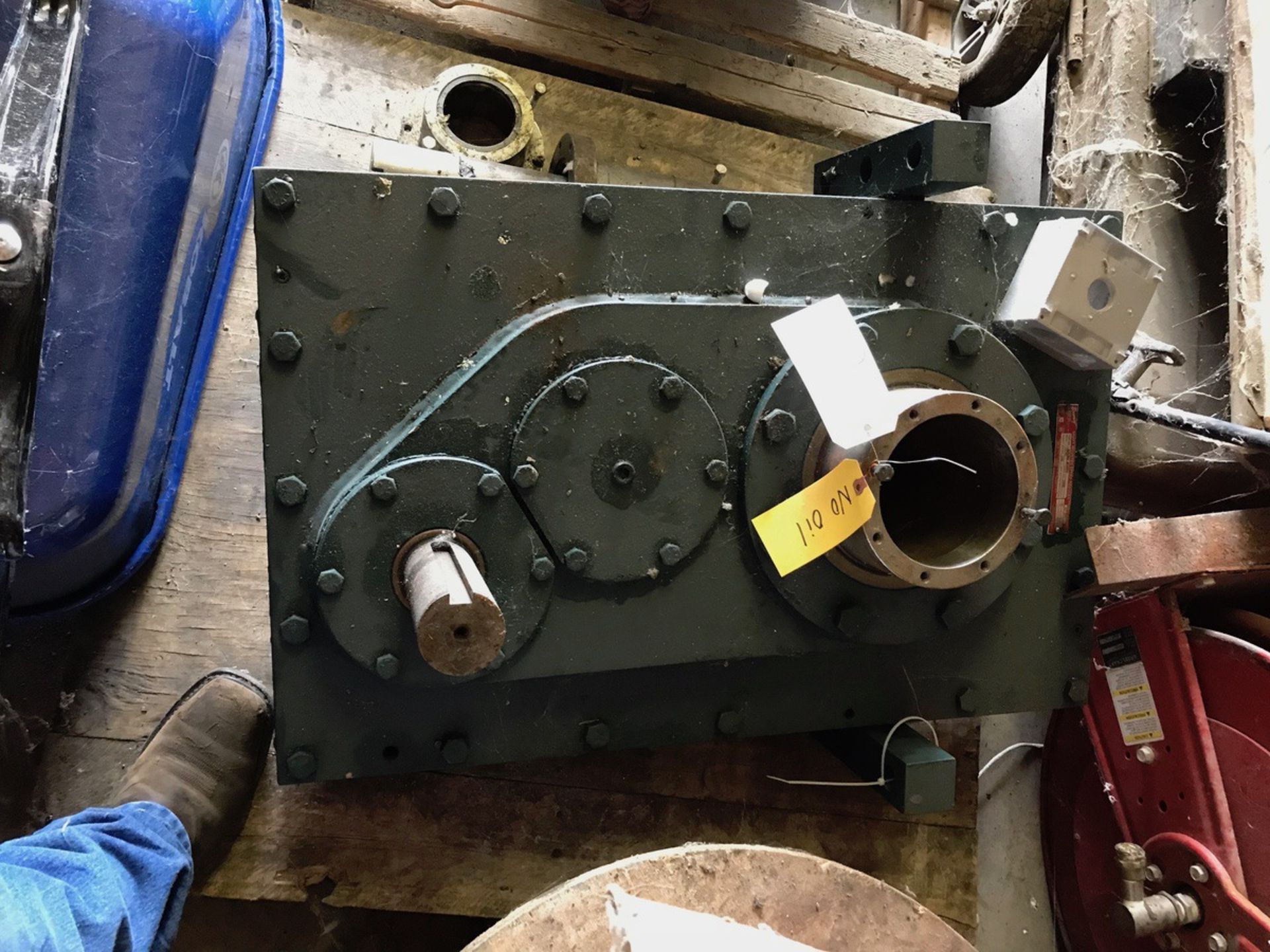 New Gearbox for 350R2 Blowmolder | Loc: LKY | Rig Fee: $100