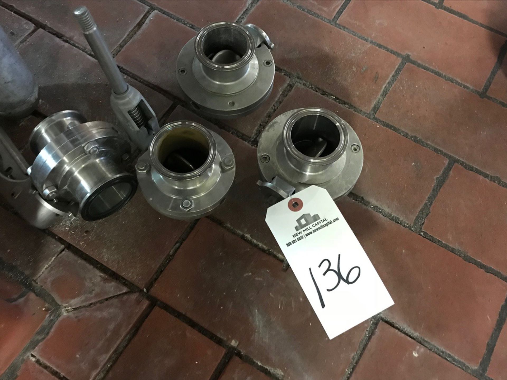 (4) 2in Stainless Steel Butterfly Valves | Loc: LKY | Rig Fee: $25