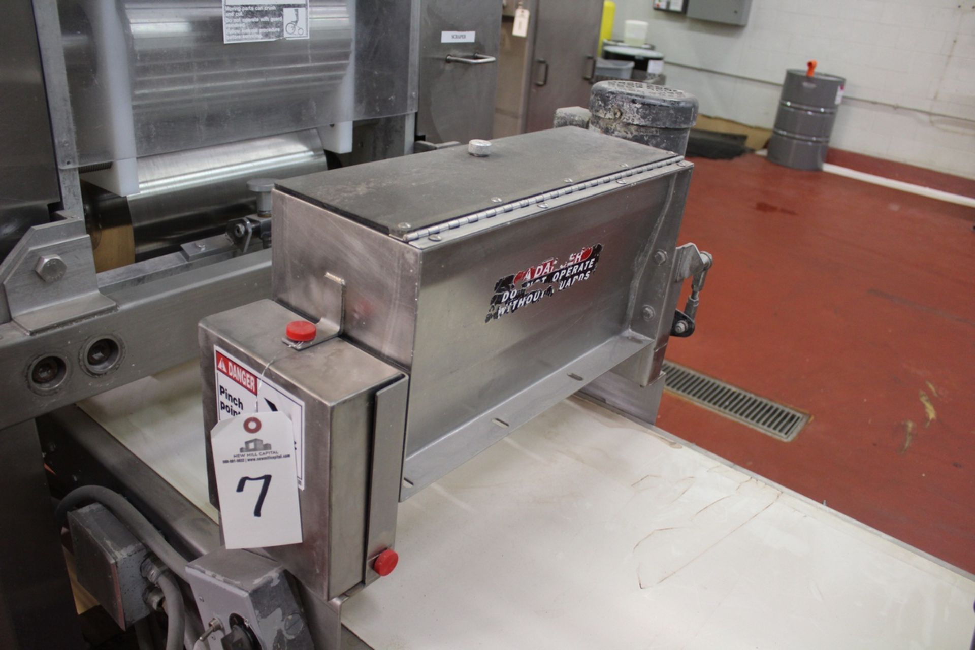 Power Conveyor Flour Sifter/Applicator | Rig Fee: $150