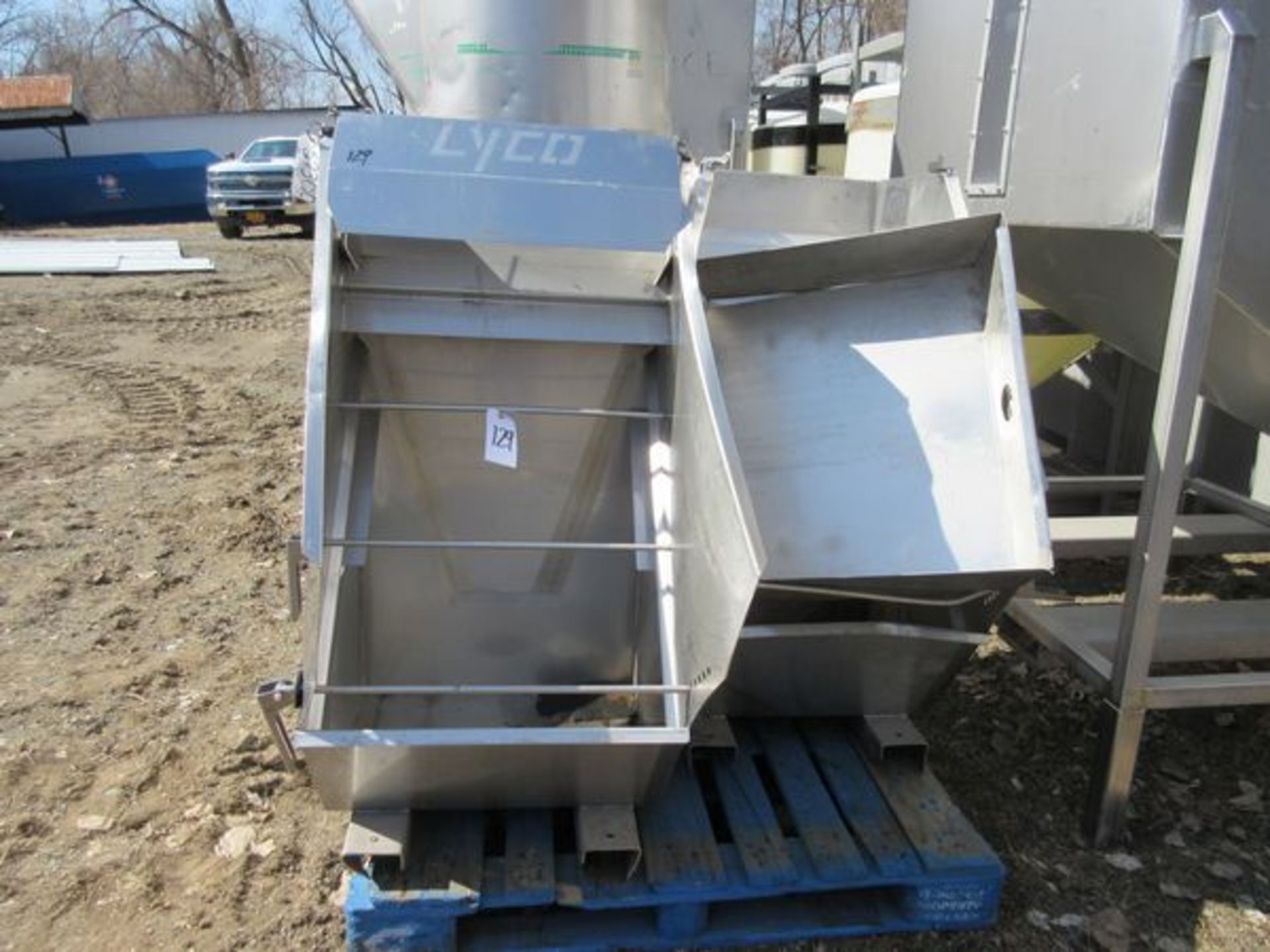 LOT (2) Lyco Stainless Steel Screener Hoppers on Pallet | Rig Fee: $20