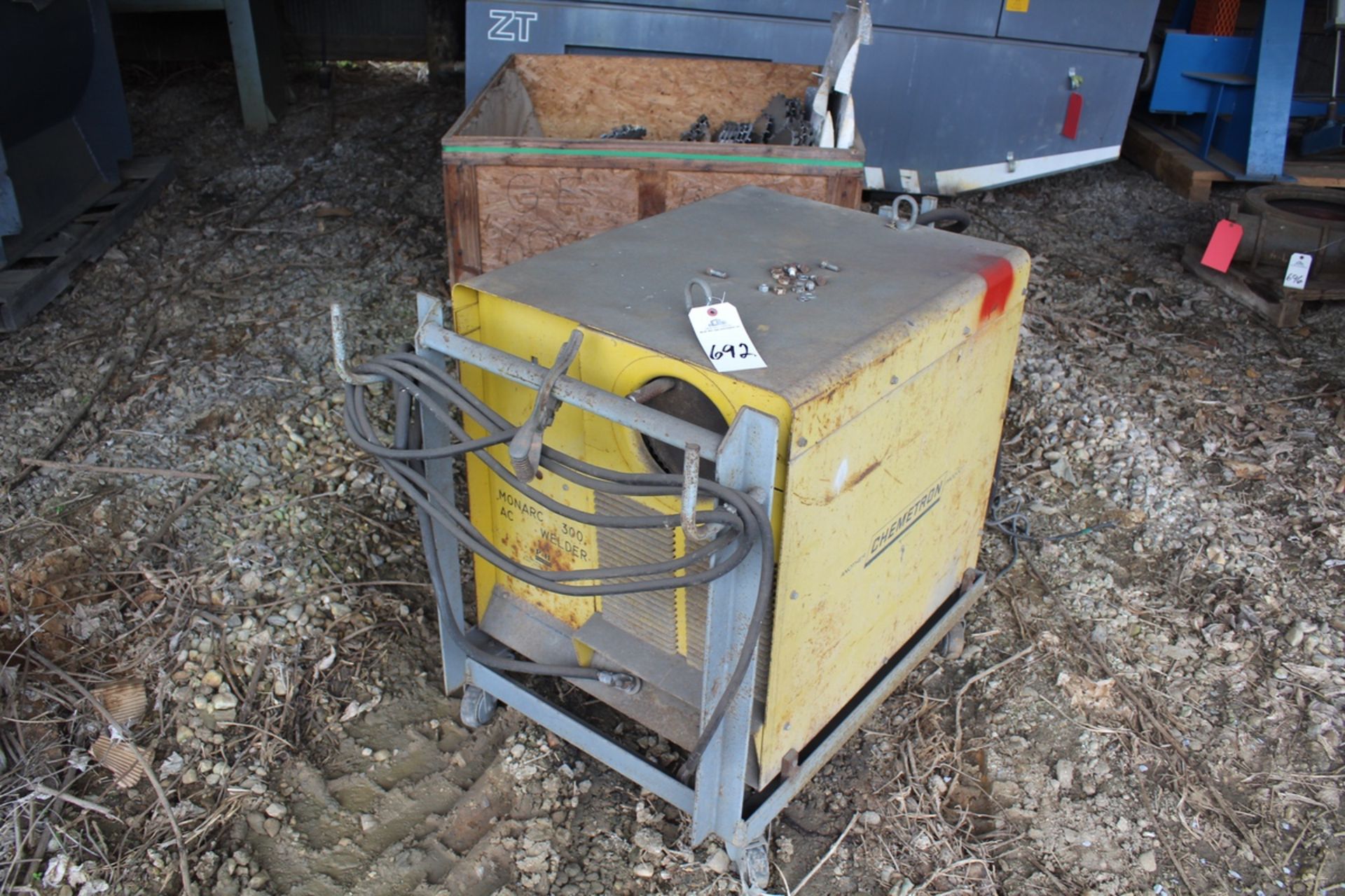 Chemetron Monarc 300 AC Welder Model H300L, 230/460 input Volts, 40 Output Volts, O | Load Fee: $5