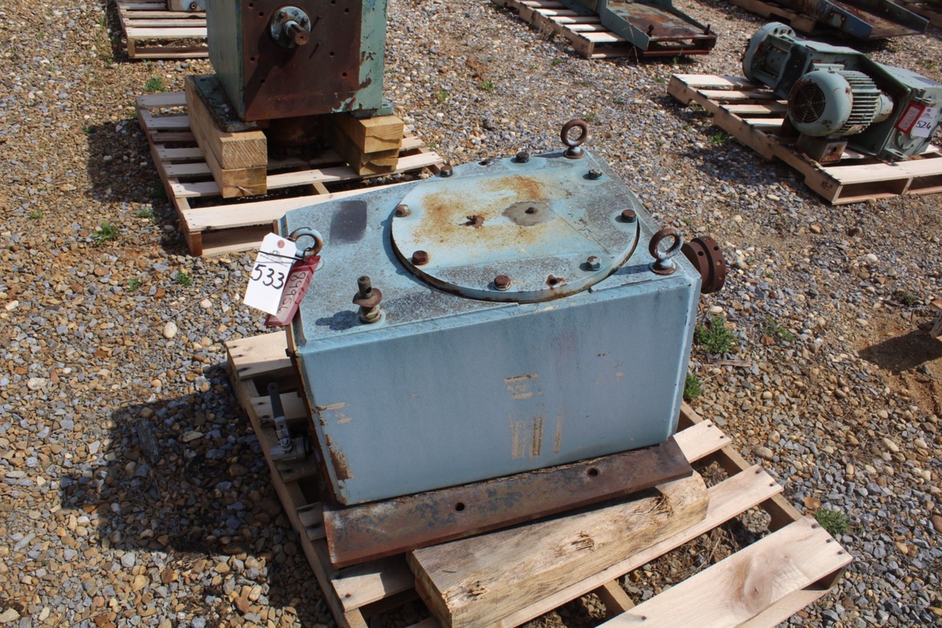 Chemineer Mixer 25 hp 68 output rpm, Model 6-HTD-25, Ratio 26.47 | Load Fee: $5