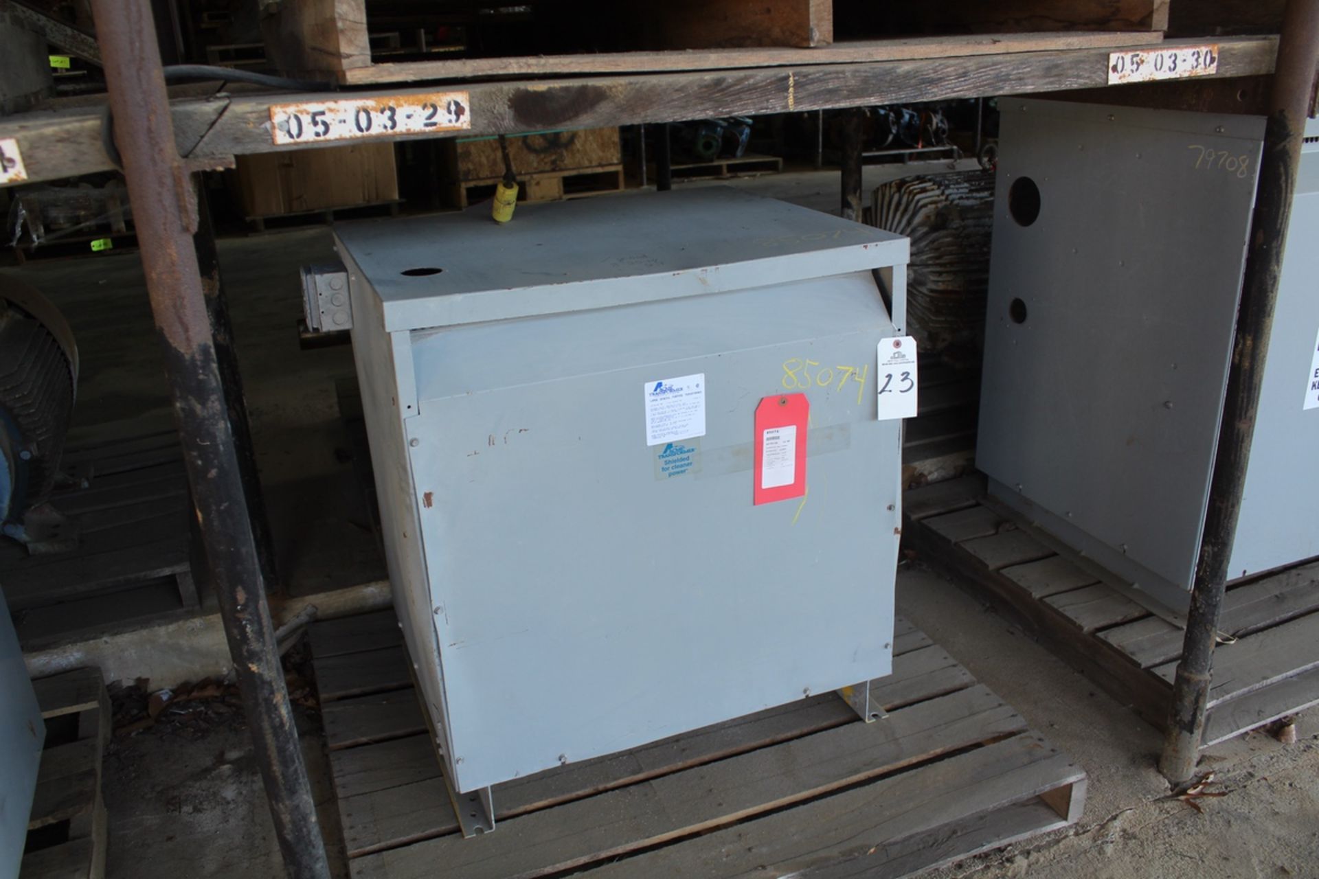 112.5 KVA 3 Ph Transformer 480Prim/240/120 Sec, 3R Enclosure | Load Fee: $5