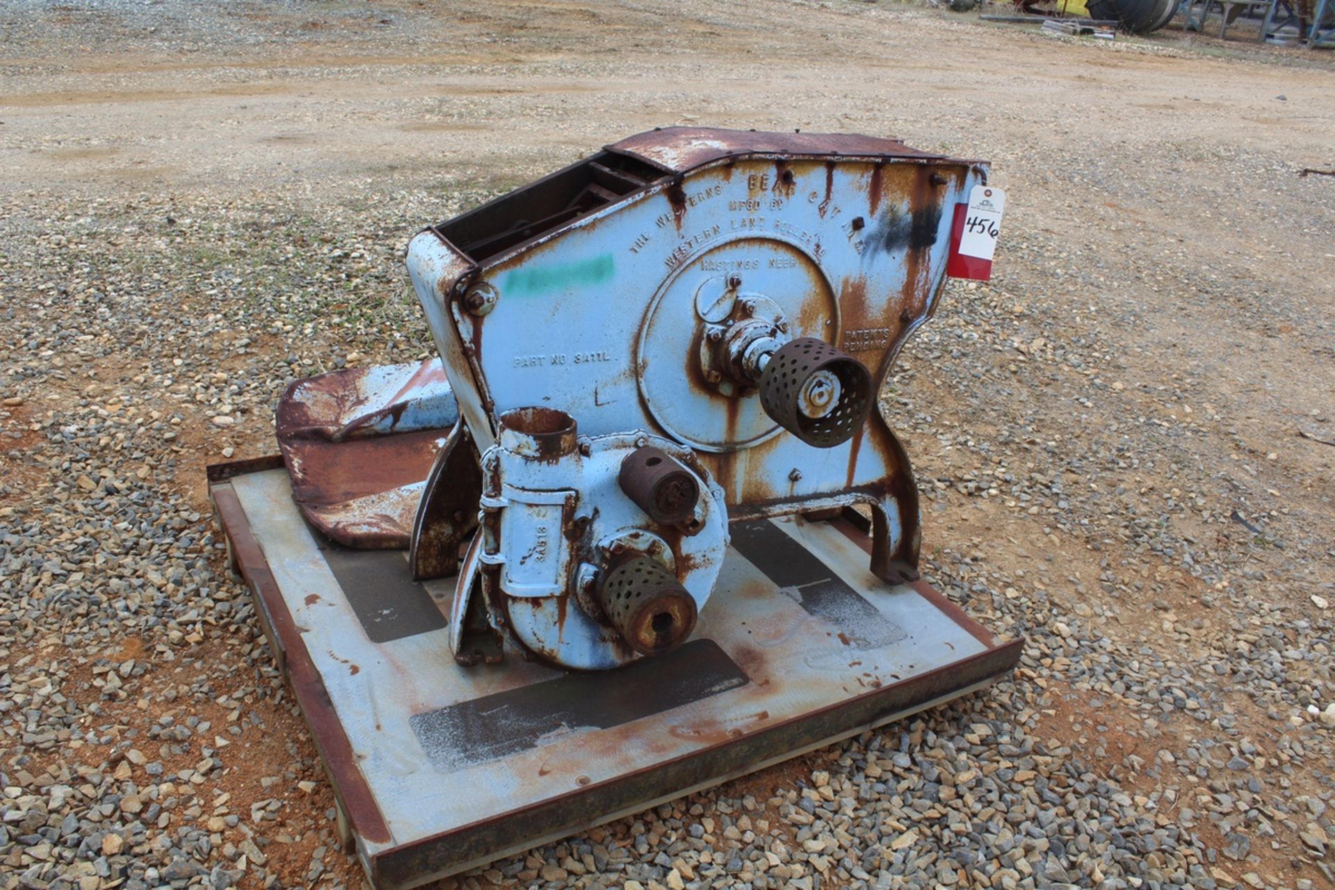 Western Bearcat crusher, model 5A, 24" w x 36" h x 42" l | Load Fee: $5