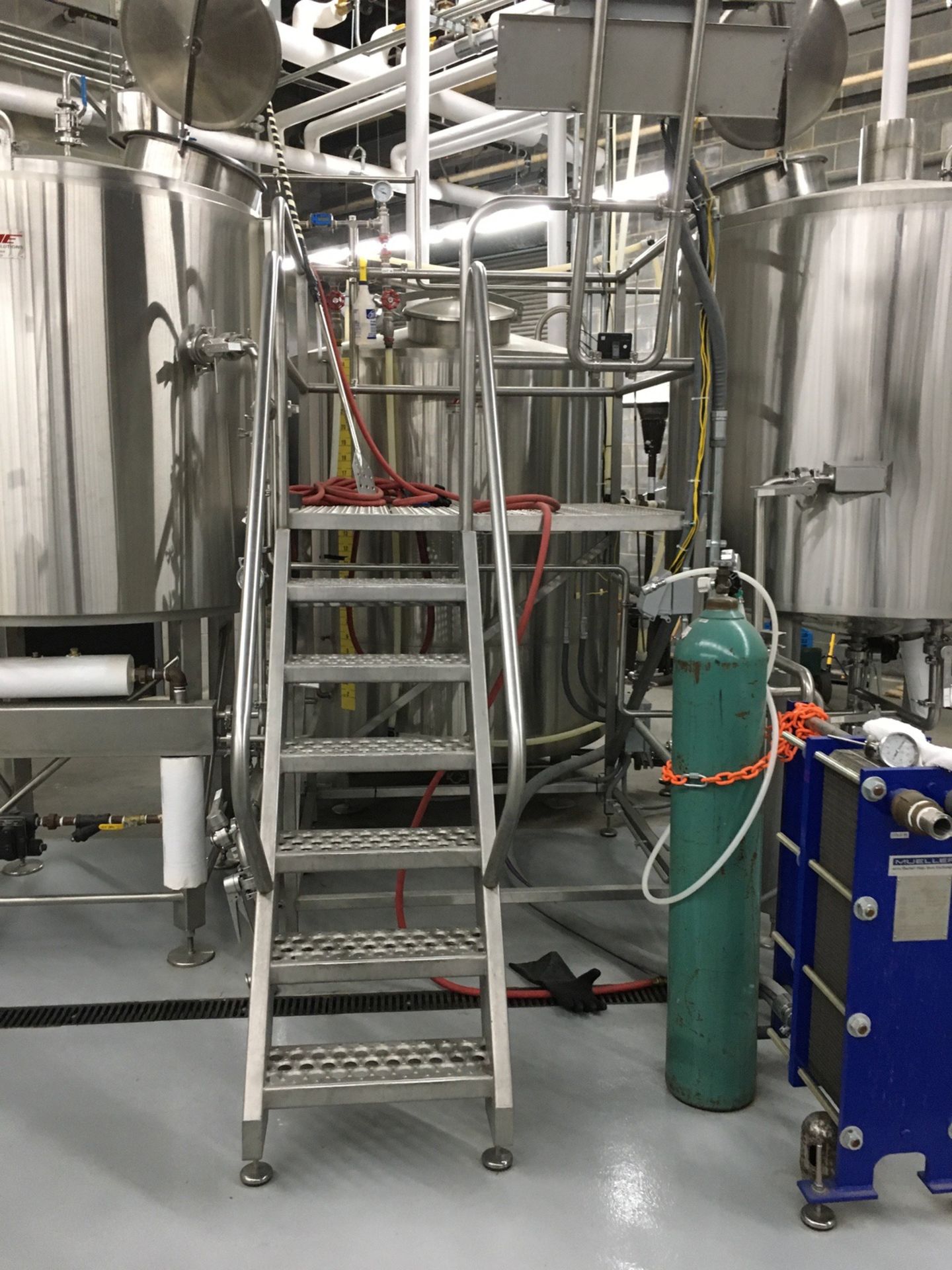2015 DME 10 BBL Brewhouse, Jacketed Steam Brew Kettle, Jack | Subject to Bulk Lot 1 | Rig Fee: $2800 - Image 15 of 24