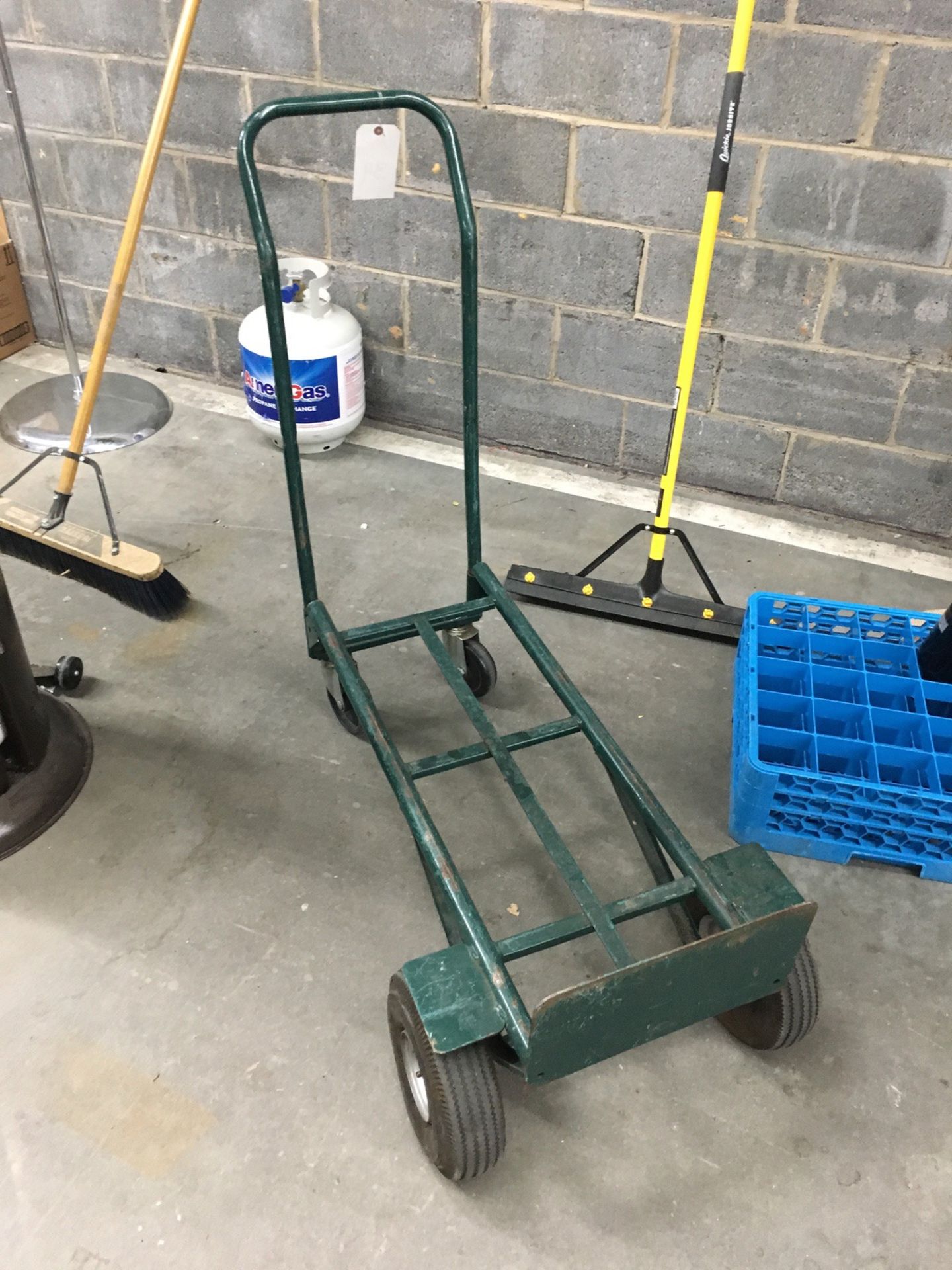 4-Wheel Cart | Rig Fee: No Charge