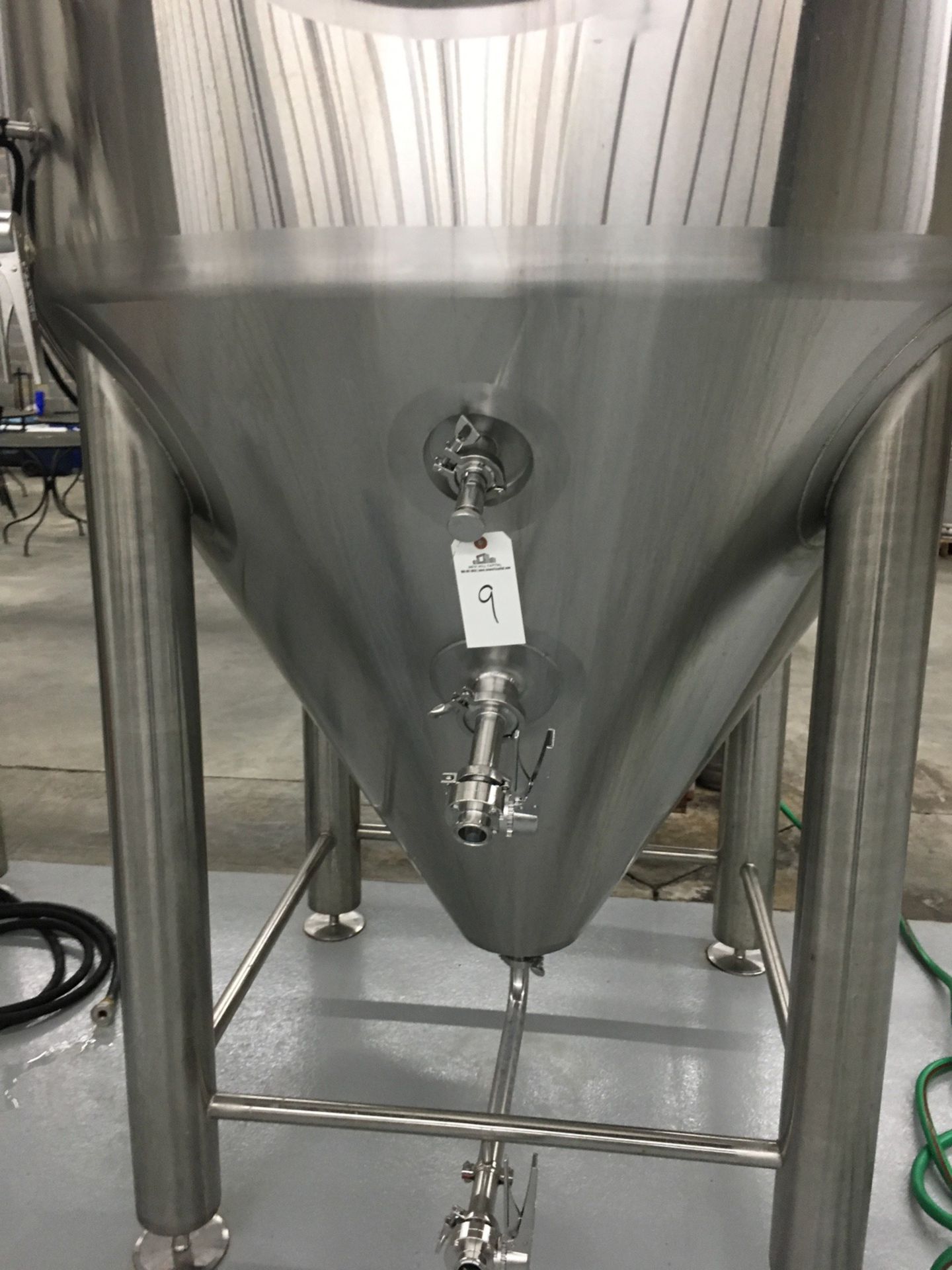 2015 DME 20 BBL Stainless Steel Fermenter Unitank Vessel | Subject to Bulk Lot 1 | Rig Fee: $425 - Image 3 of 11