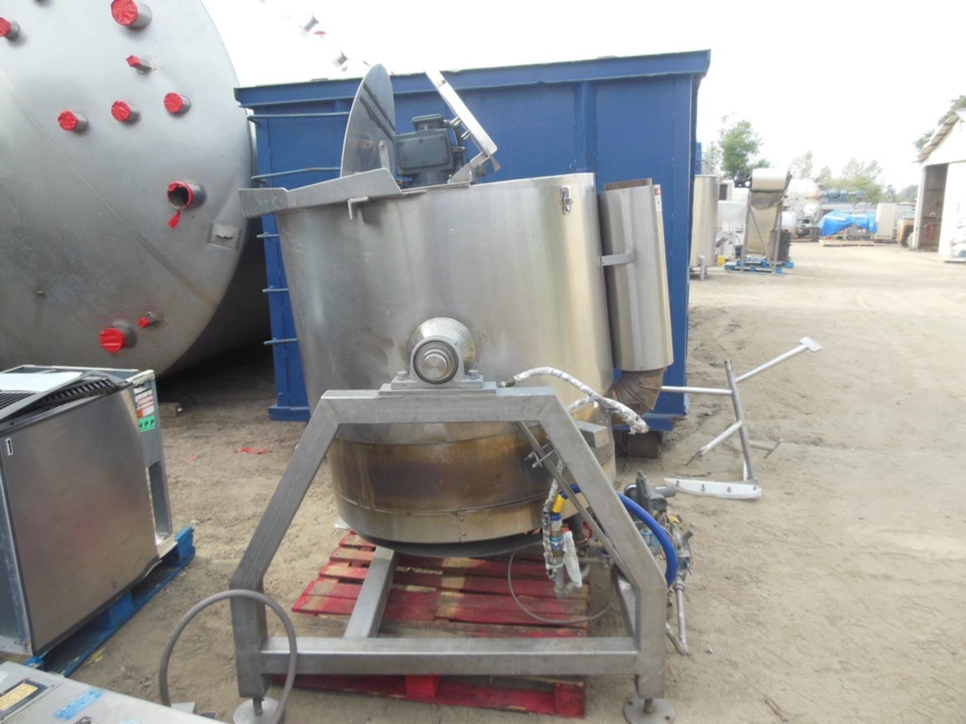 Rigo Model RCK-200 200 Gallon Kettle, Gas Fired, Tilt-Type, Bottom Sc | San Dimas CA | Rig Fee: $150 - Image 2 of 11