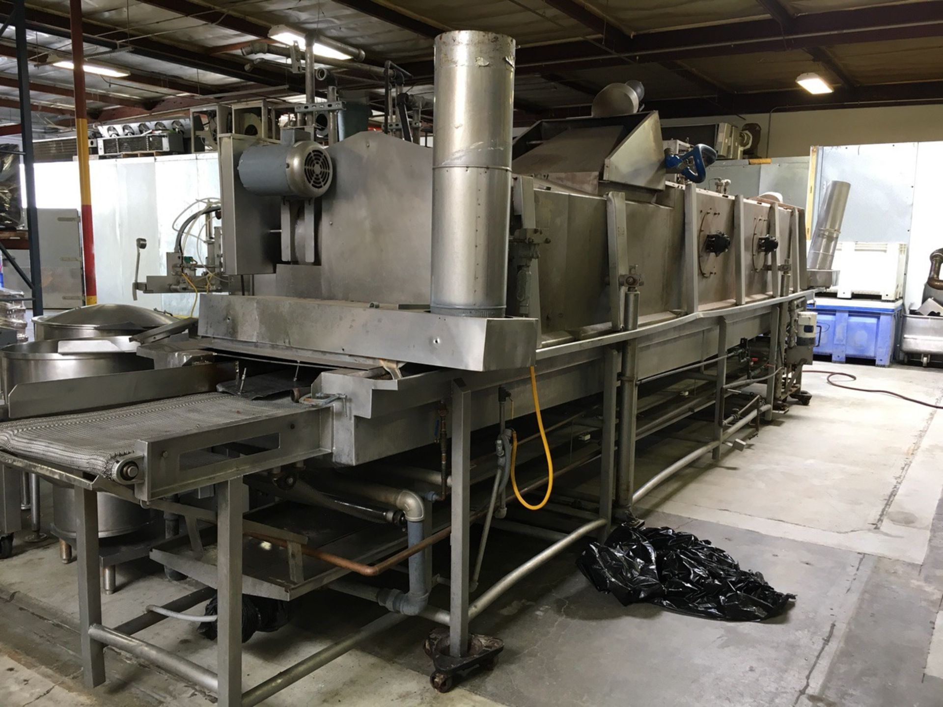 Heat and Control Conveyor Oven, Gas Fired, Stainless Steel Belt, 23in Wide x 30ft O | Rig Fee: $1000 - Image 4 of 14