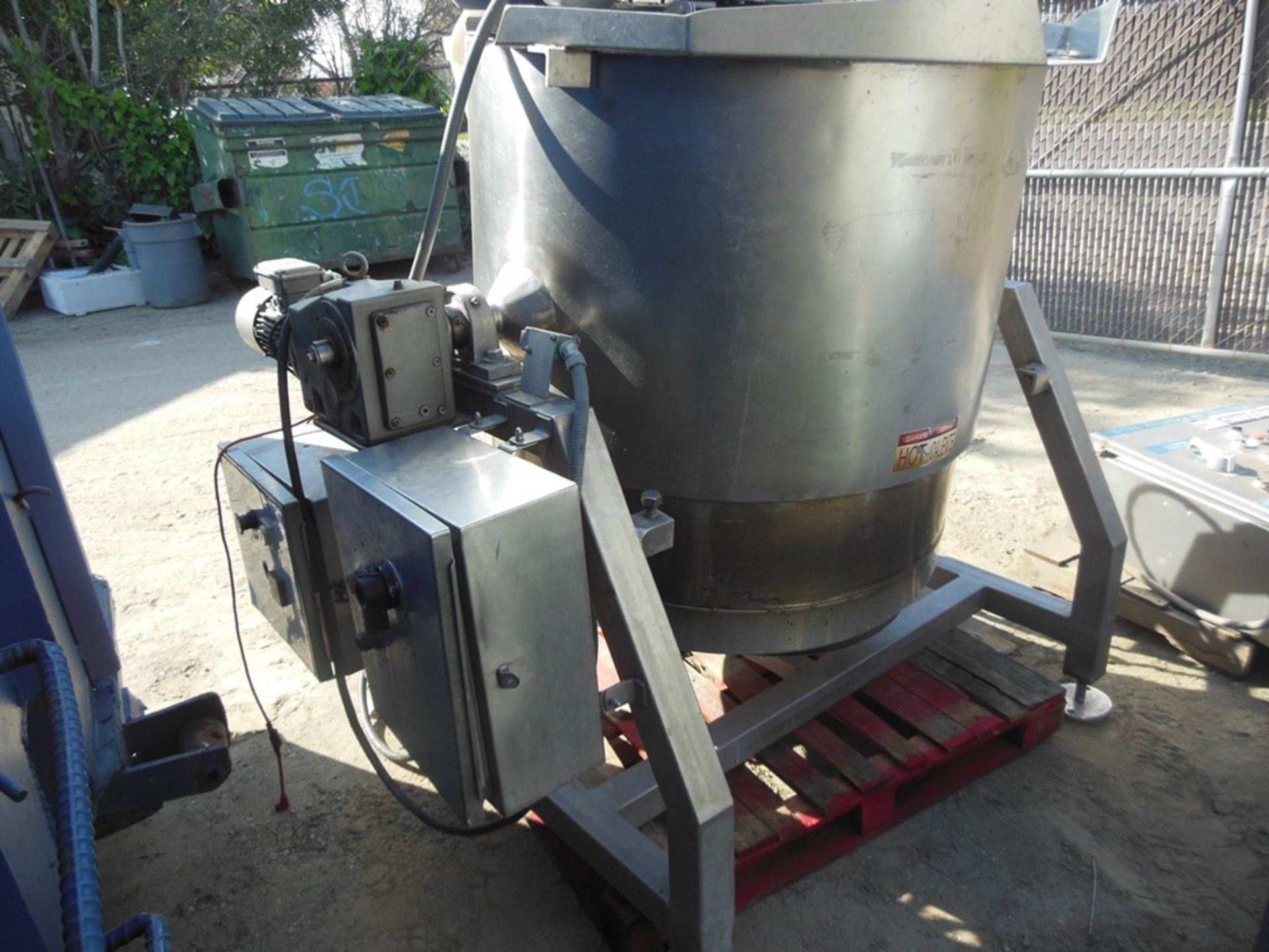 Rigo Model RCK-200 200 Gallon Kettle, Gas Fired, Tilt-Type, Bottom Sc | San Dimas CA | Rig Fee: $150 - Image 4 of 11