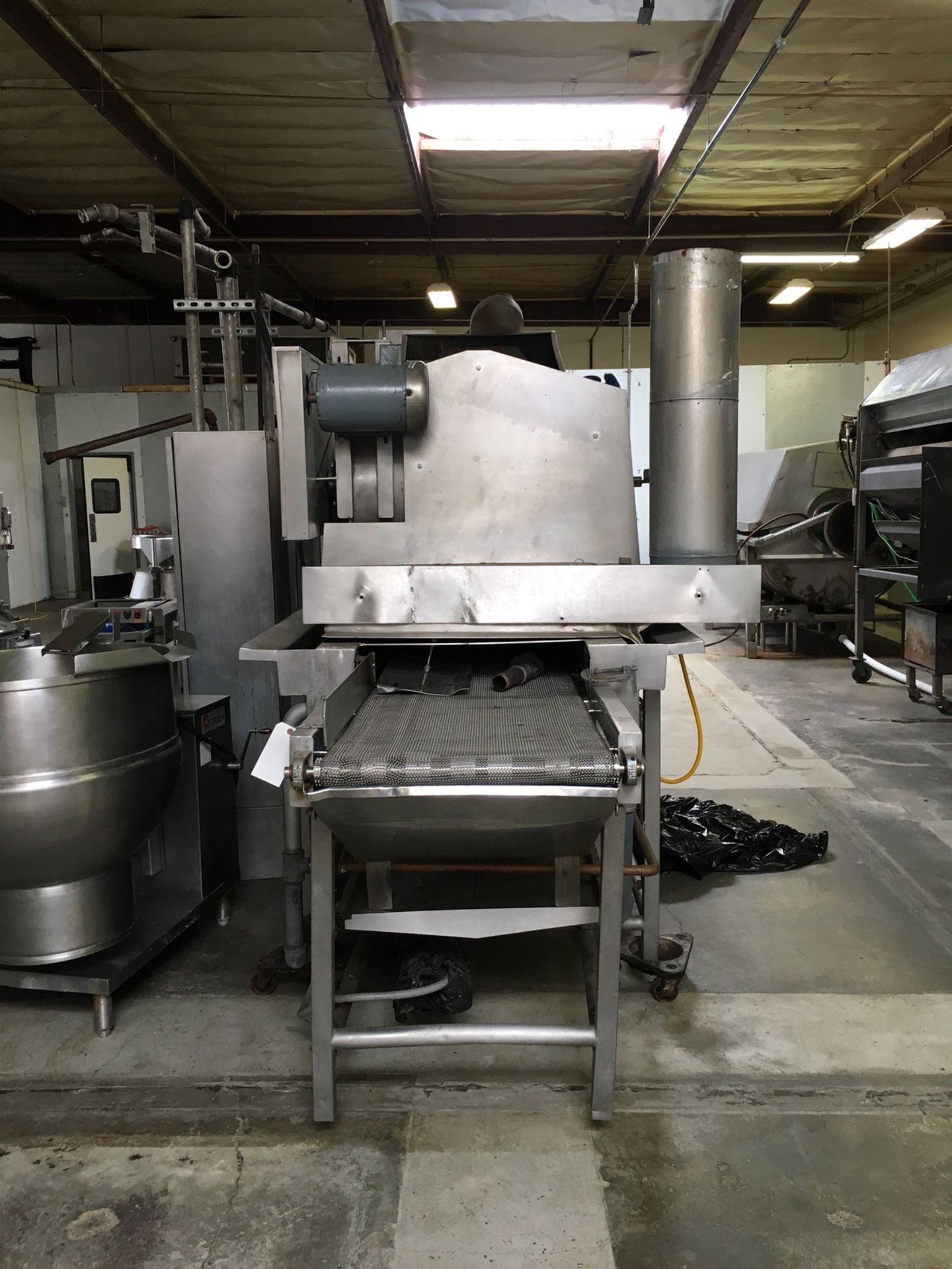 Heat and Control Conveyor Oven, Gas Fired, Stainless Steel Belt, 23in Wide x 30ft O | Rig Fee: $1000 - Image 3 of 14