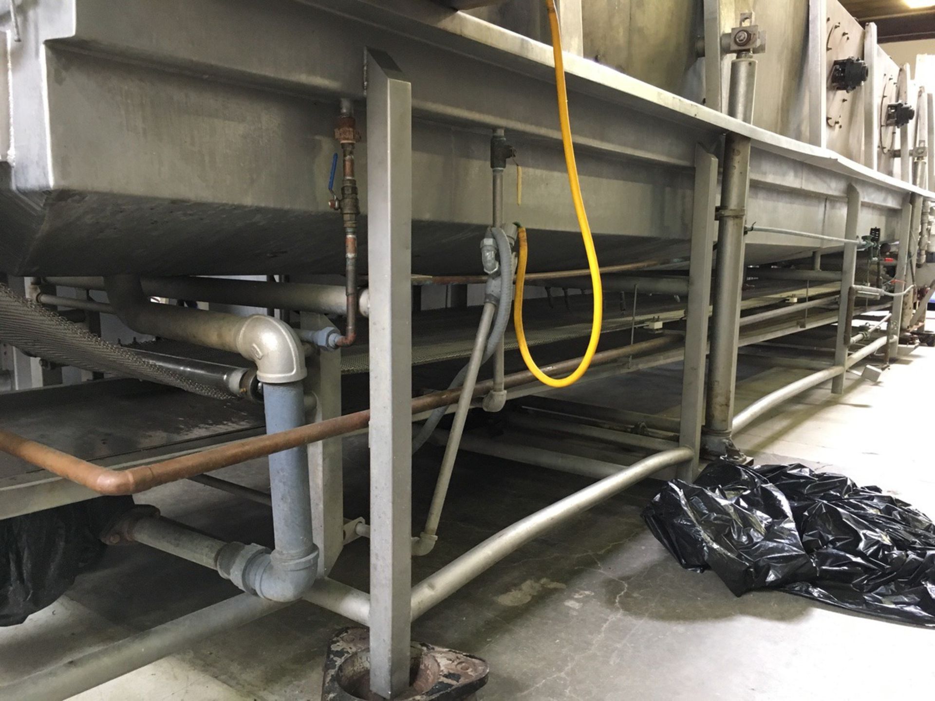 Heat and Control Conveyor Oven, Gas Fired, Stainless Steel Belt, 23in Wide x 30ft O | Rig Fee: $1000 - Image 5 of 14