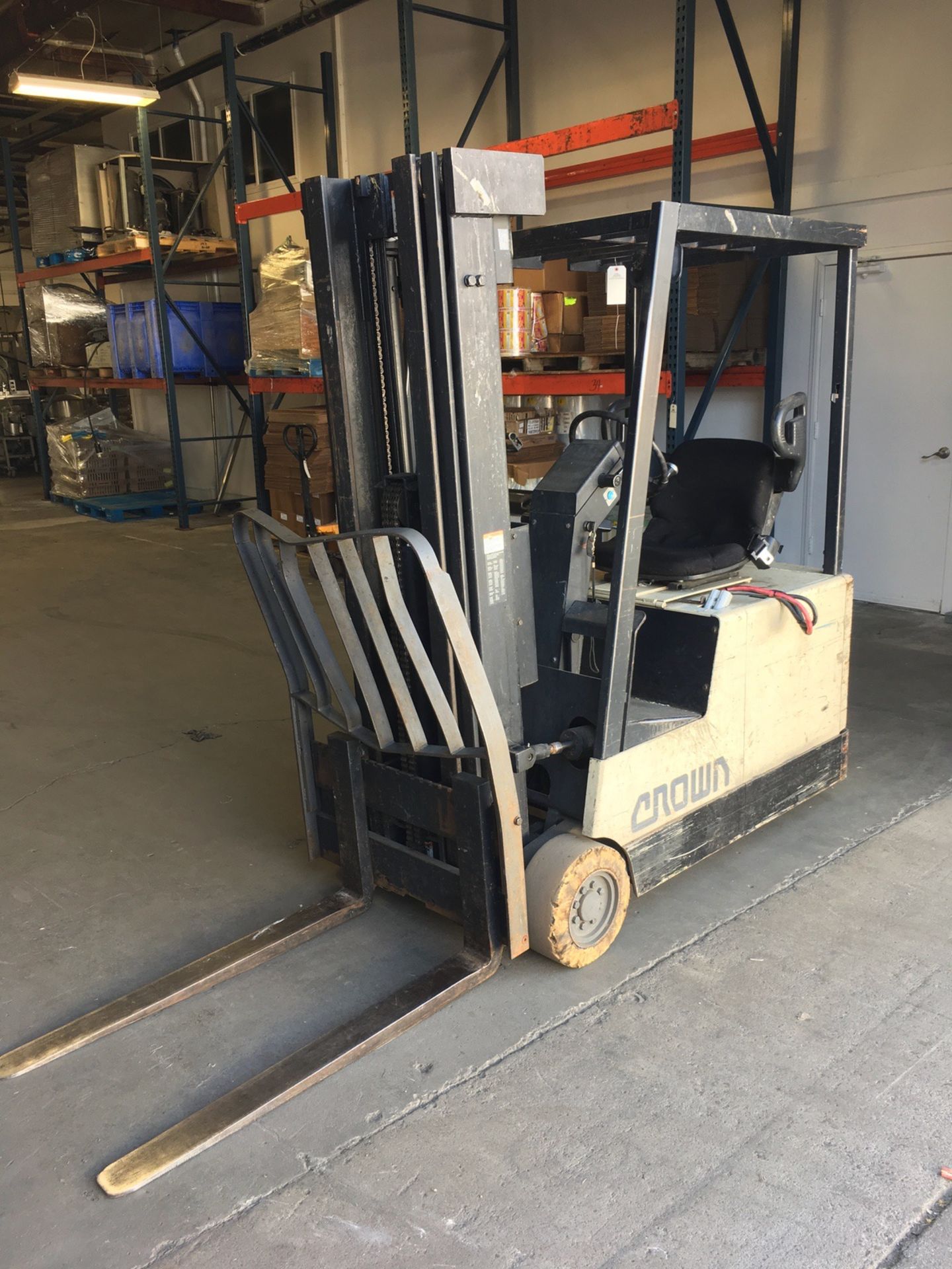 Crown SC Forklift, 3500 LB Capacity, 190in Max Height, 1695.9 (Delay Delivery) | Rig Fee: No Charge - Image 2 of 19