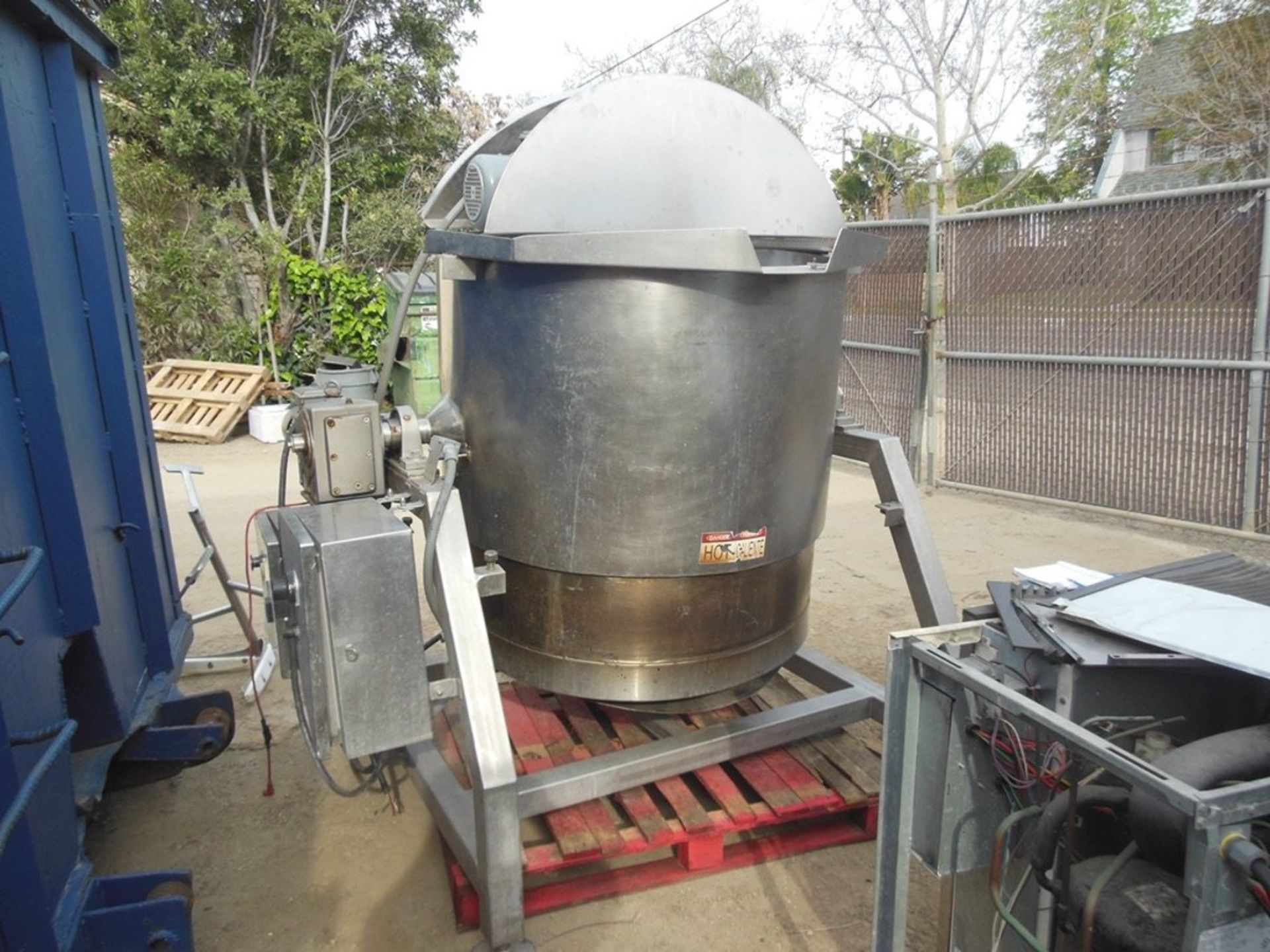 Rigo Model RCK-200 200 Gallon Kettle, Gas Fired, Tilt-Type, Bottom Sc | San Dimas CA | Rig Fee: $150 - Image 3 of 11