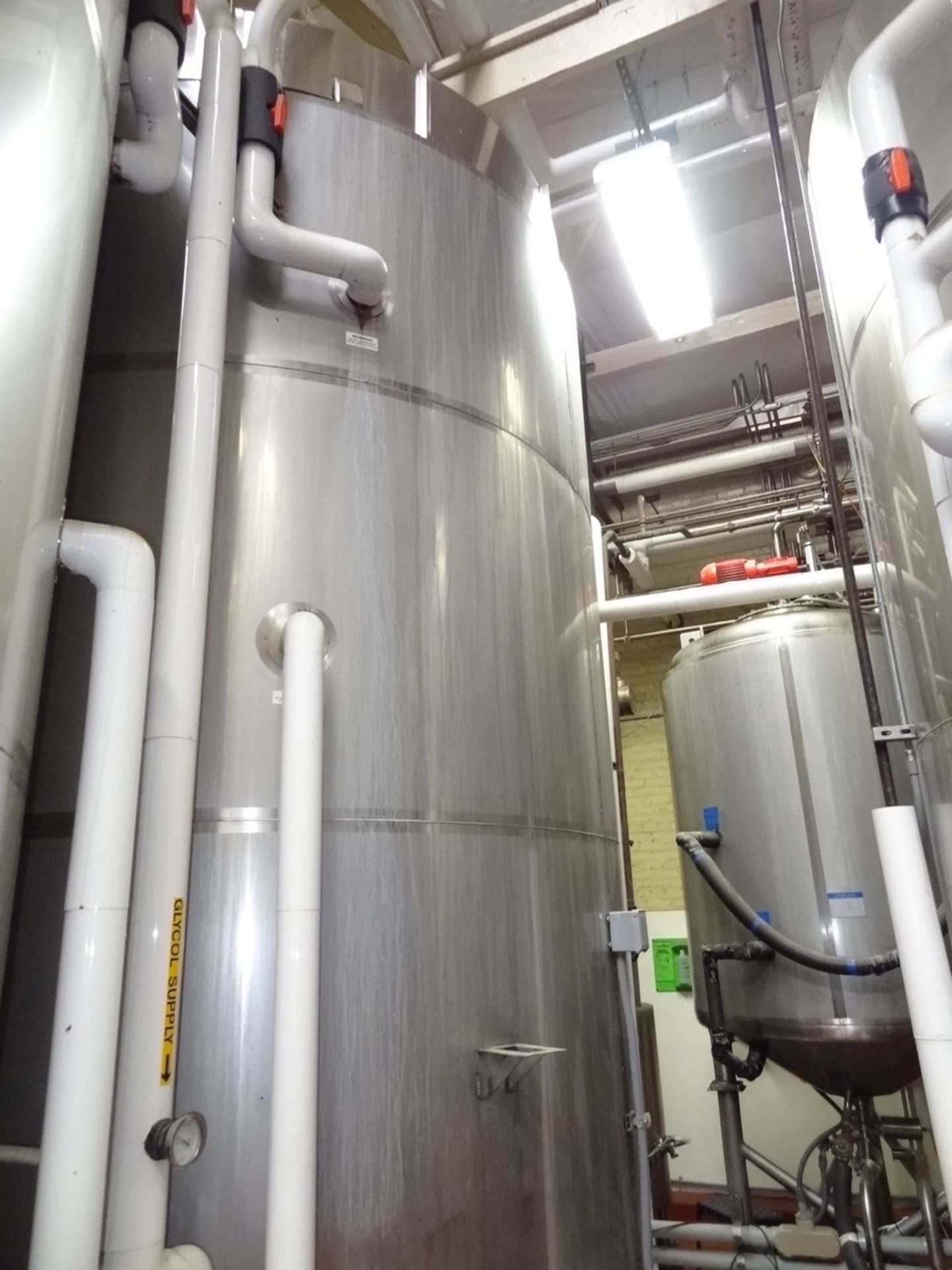 2002 JV Northwest 164 Barrel/5,000 Gallon Stainless Steel Jacketed Fermenter, Top A | Rig Fee: $2250 - Image 9 of 10