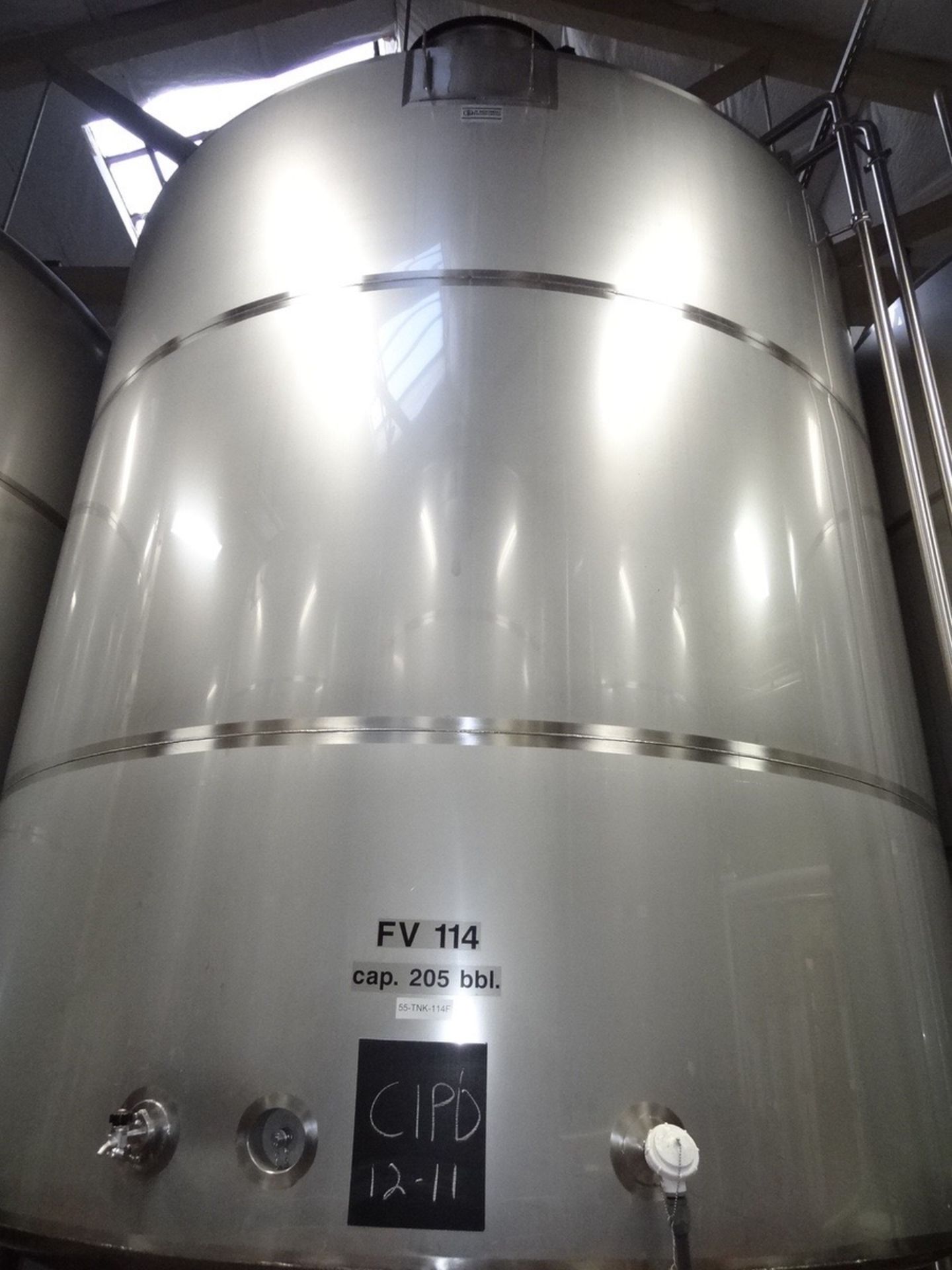 JV Northwest 205 Barrel/6,300 Gallon Stainless Steel Jacketed Fermenter, Approx 16f | Rig Fee: $2500