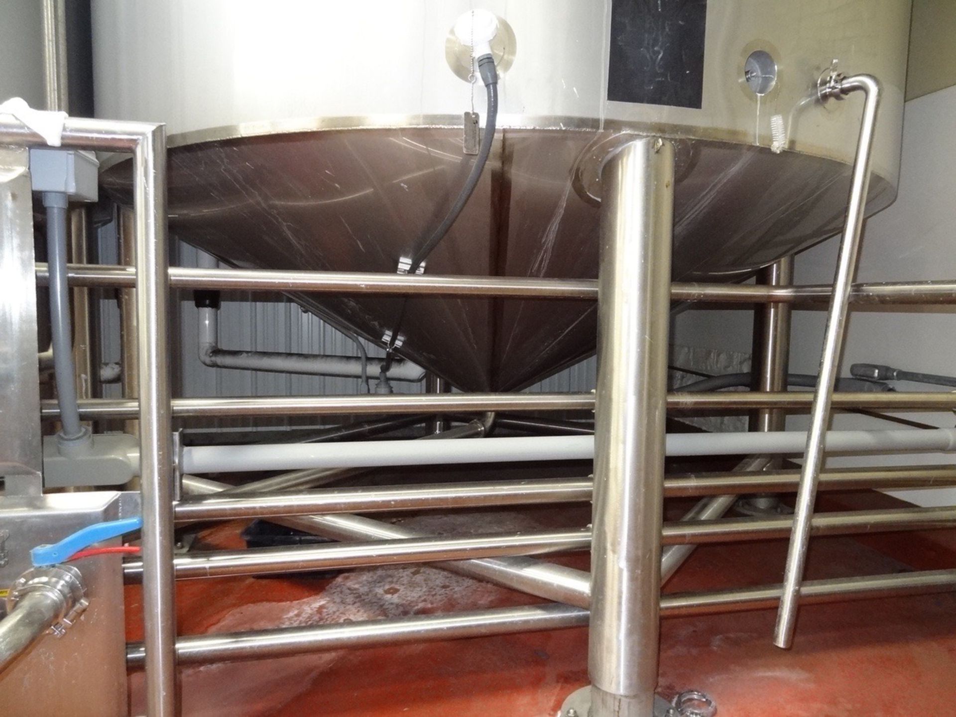 JV Northwest 205 Barrel/6,300 Gallon Stainless Steel Jacketed Fermenter, Approx 16f | Rig Fee: $2500 - Image 8 of 8