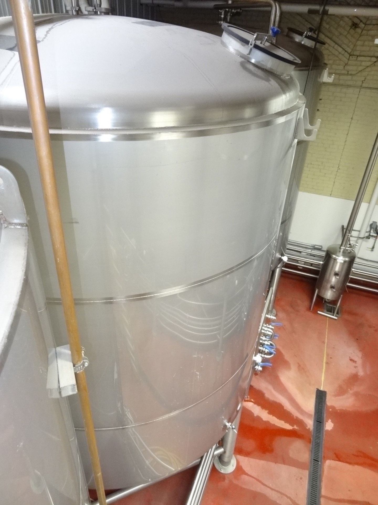 JV Northwest 205 Barrel/6,300 Gallon Stainless Steel Jacketed Fermenter, Approx 16f | Rig Fee: $2500 - Image 2 of 5