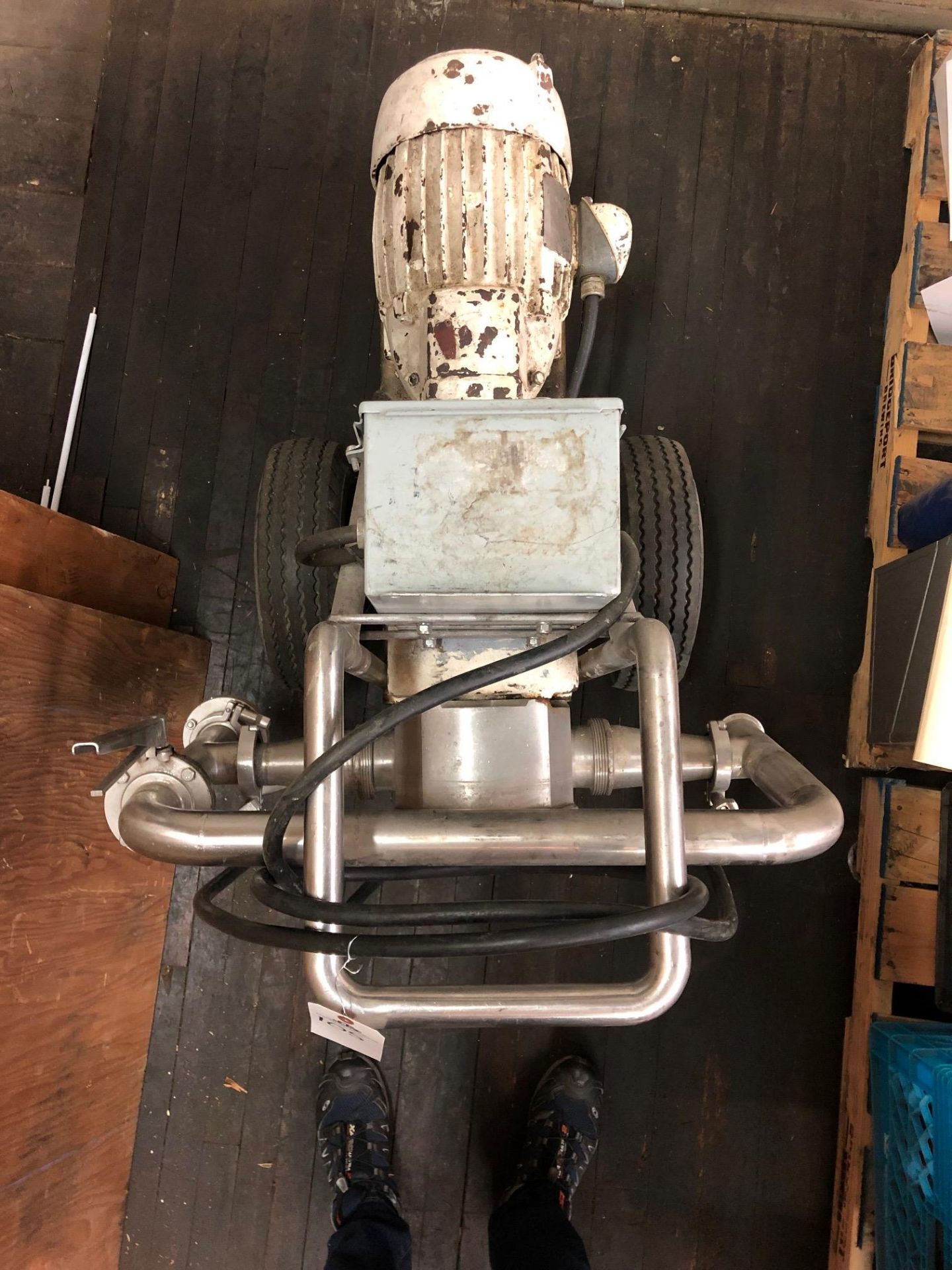 St Regis portable 5hp PD pump - 220 volts - 2Ó connections | Rig Fee: $50 - Image 2 of 4