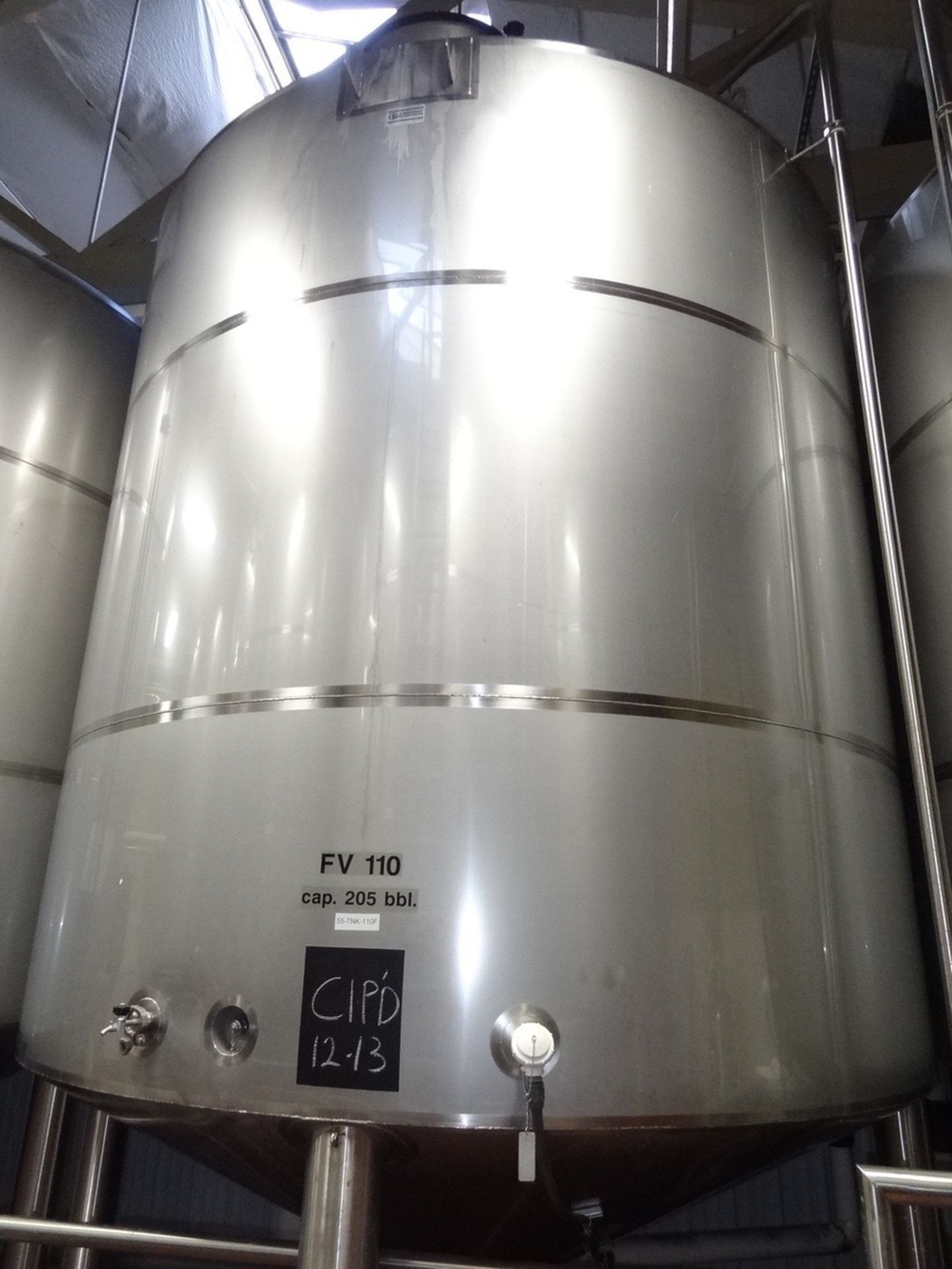 JV Northwest 205 Barrel/6,300 Gallon Stainless Steel Jacketed Fermenter, Approx 16f | Rig Fee: $2500