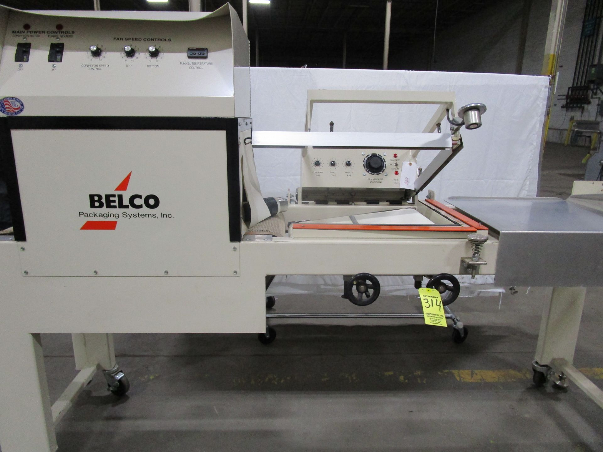 (1) Belco STC 2016 L-Sealer With Shrink Tunnel, s/n 12522AF | Located in Milford MA | Rig Fee: $50