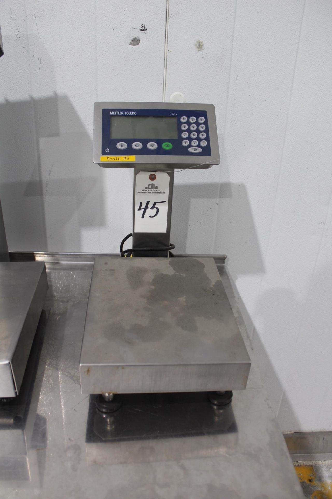 Mettler Toledo Platform Scale, M# ICS4X9-1, S/N B312165107 | Rig Fee: $10