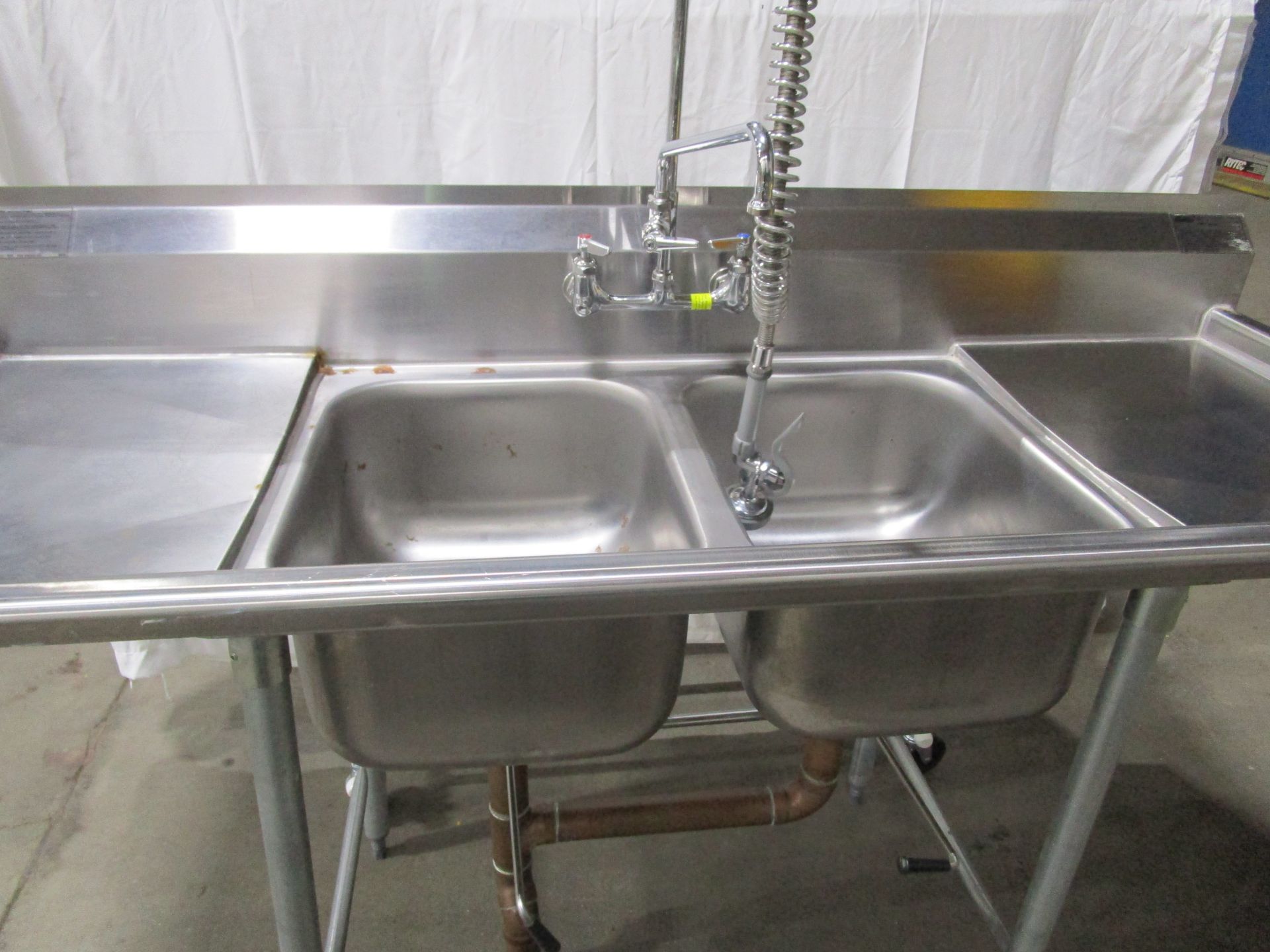 (1) Eagle 412-16-2-18 Stainless Steel 2-Pocket Sinks w/ Spray | Located in Milford | Rig Fee: $25